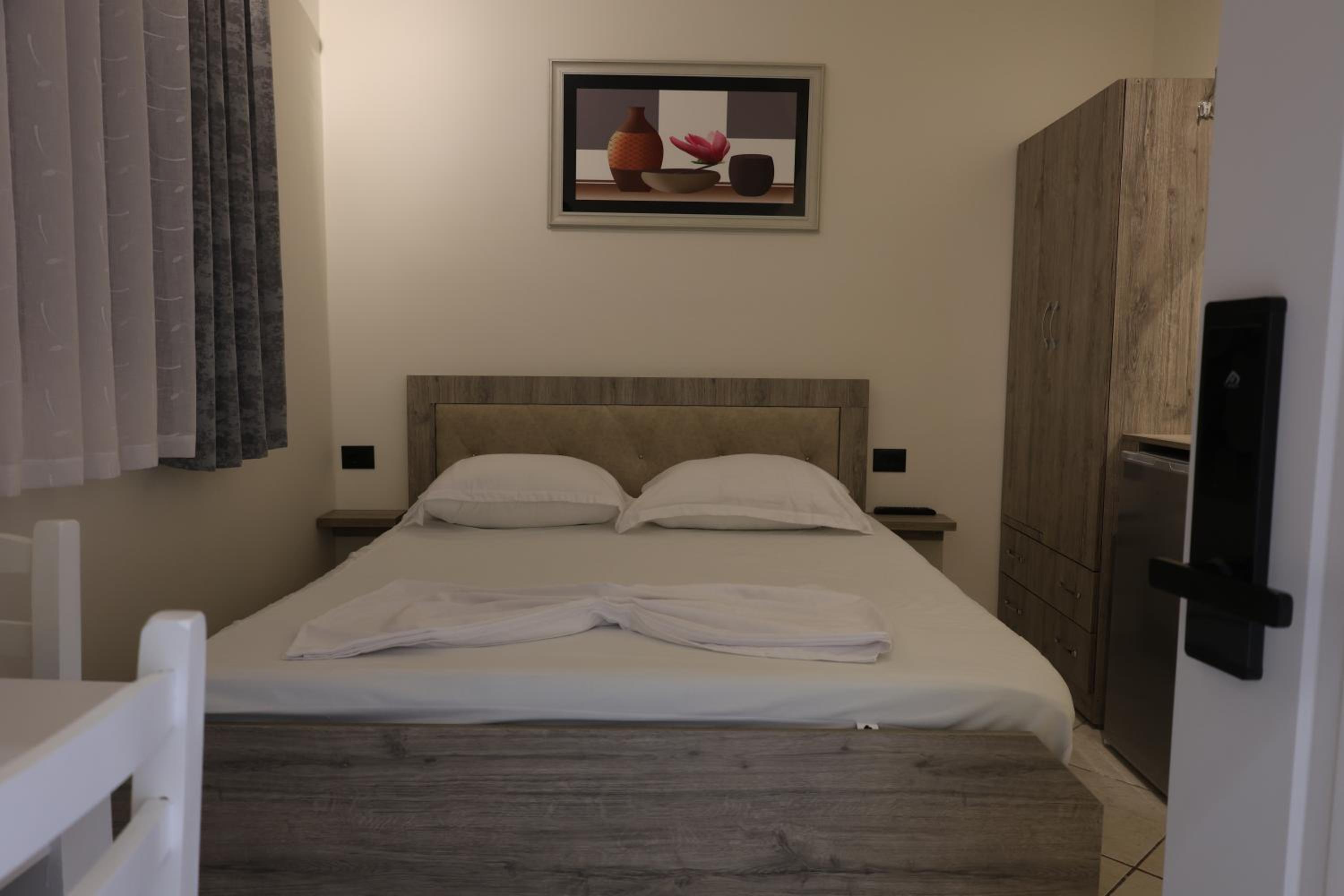 Budget Double Room photo 1