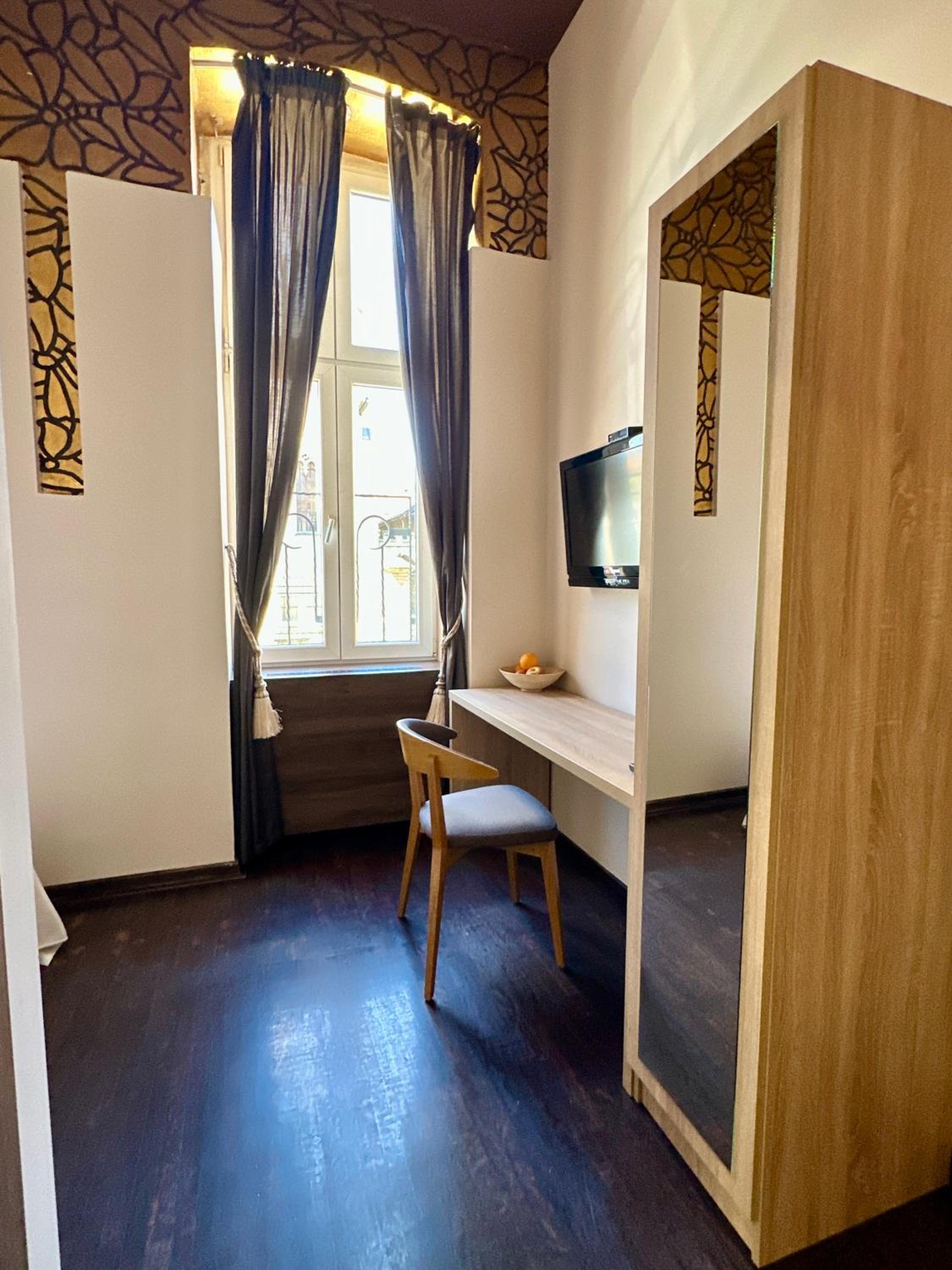 Apartment photo 3