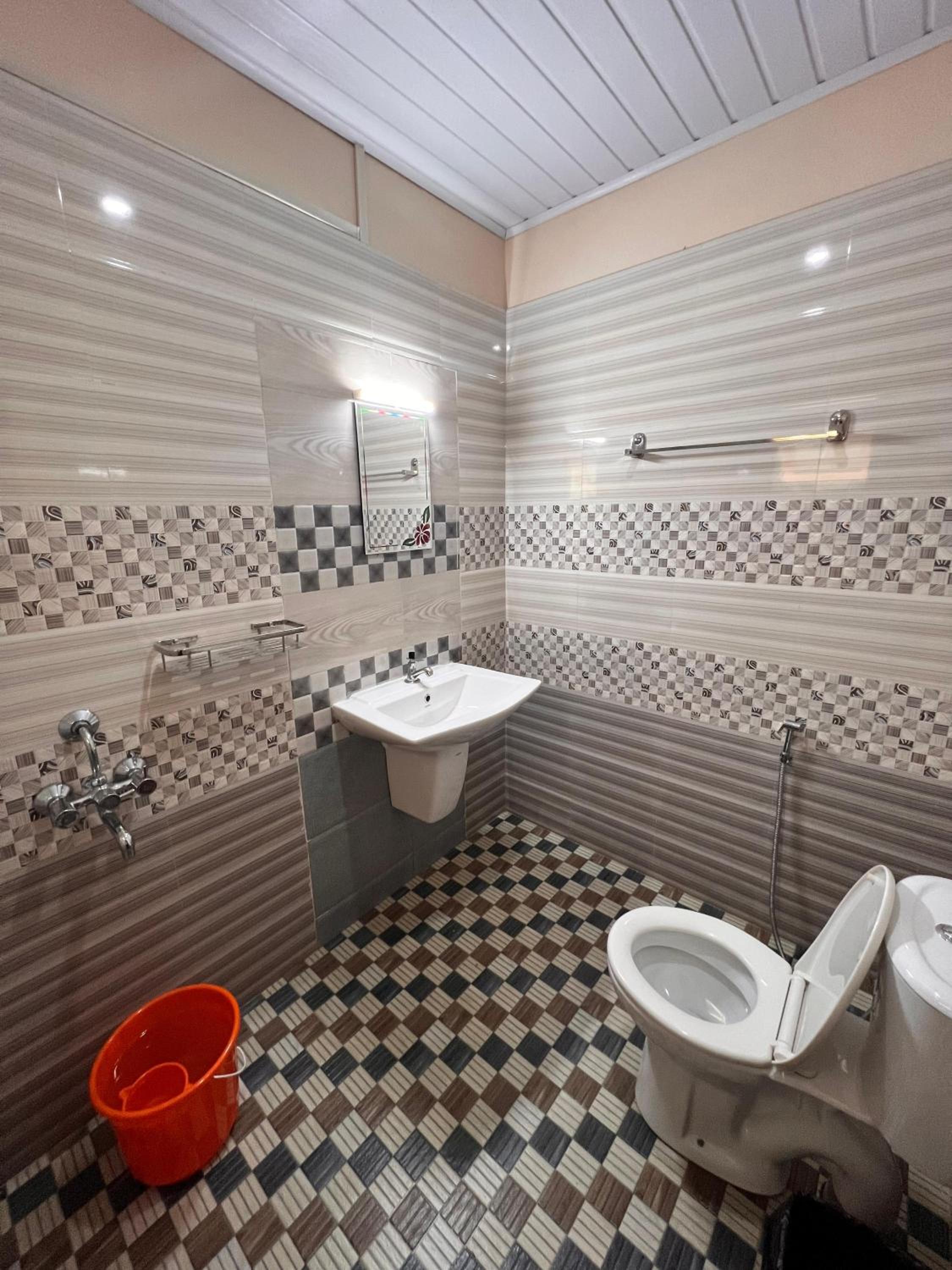 Deluxe Queen Room With Two Queen Beds photo 2