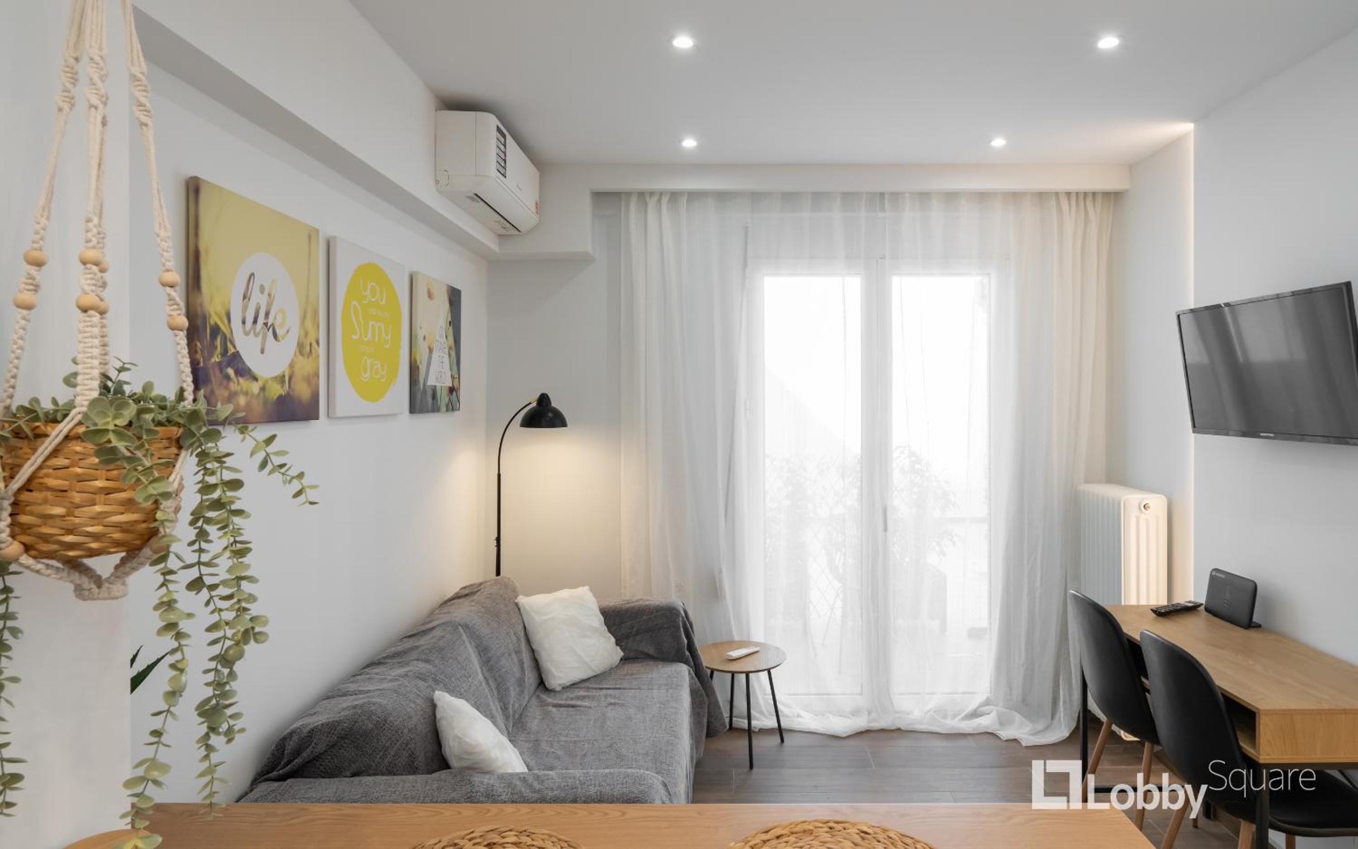 One-Bedroom Apartment