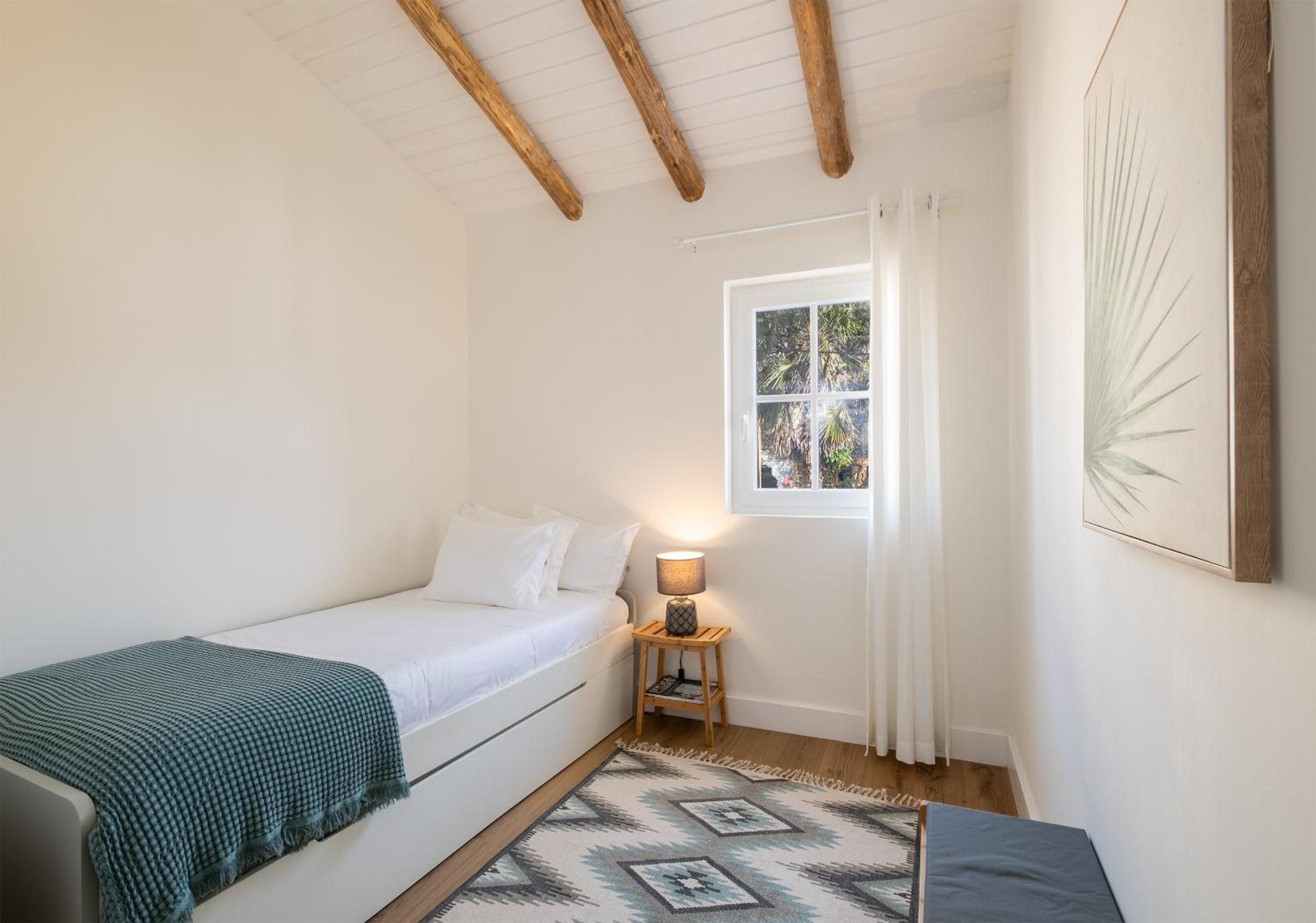 Four-Bedroom House photo 2
