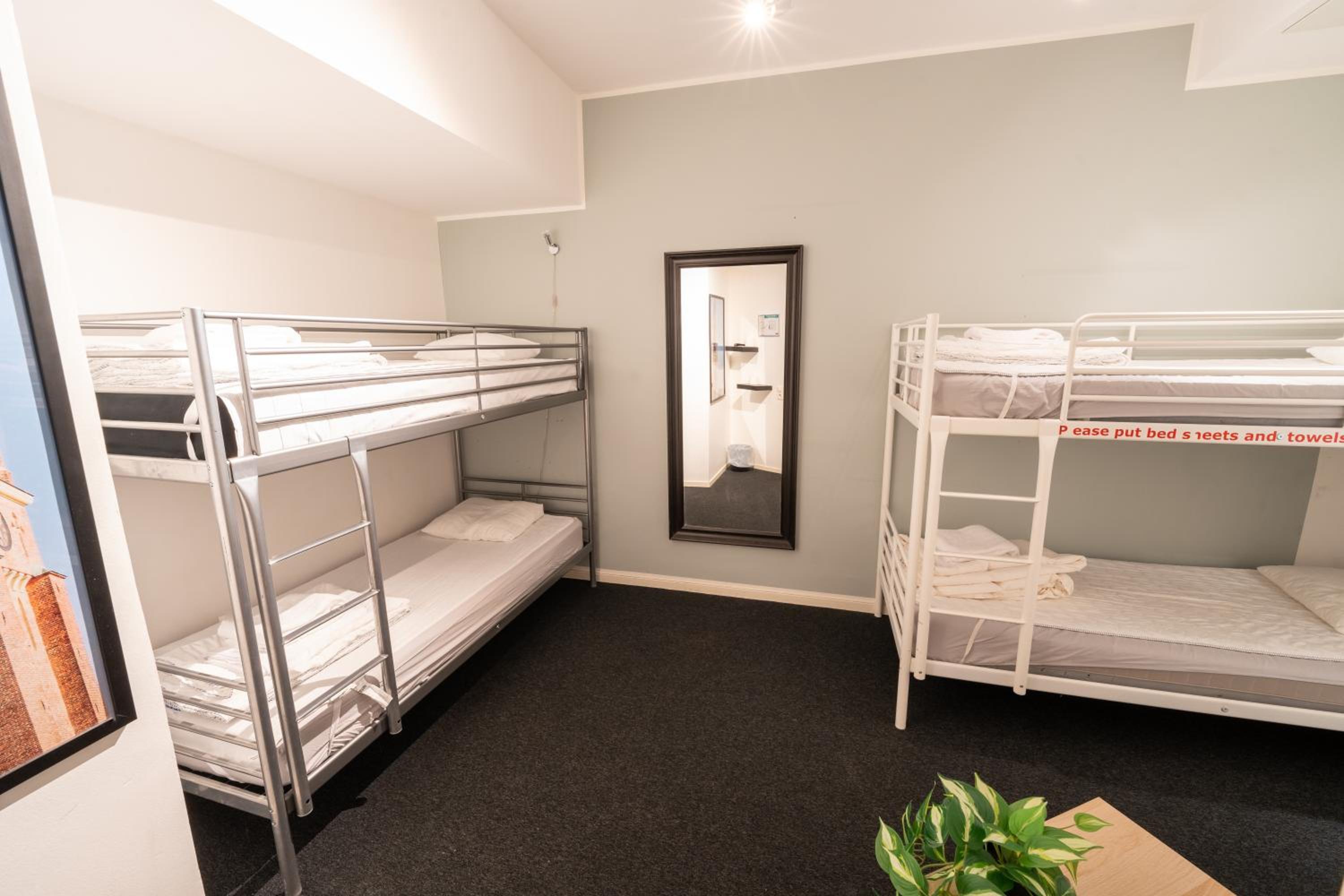Quadruple Room with Private External Bathroom
