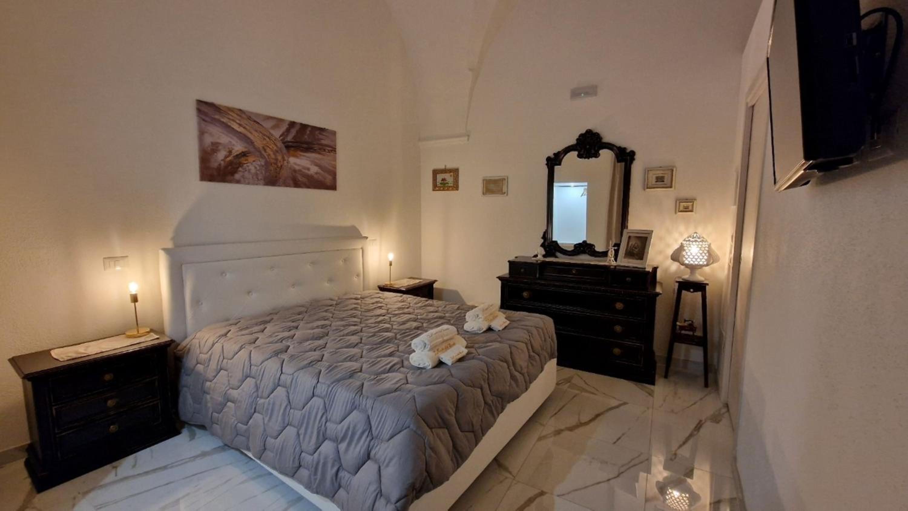 Deluxe Room (2 Adults + 1 Child) photo 1