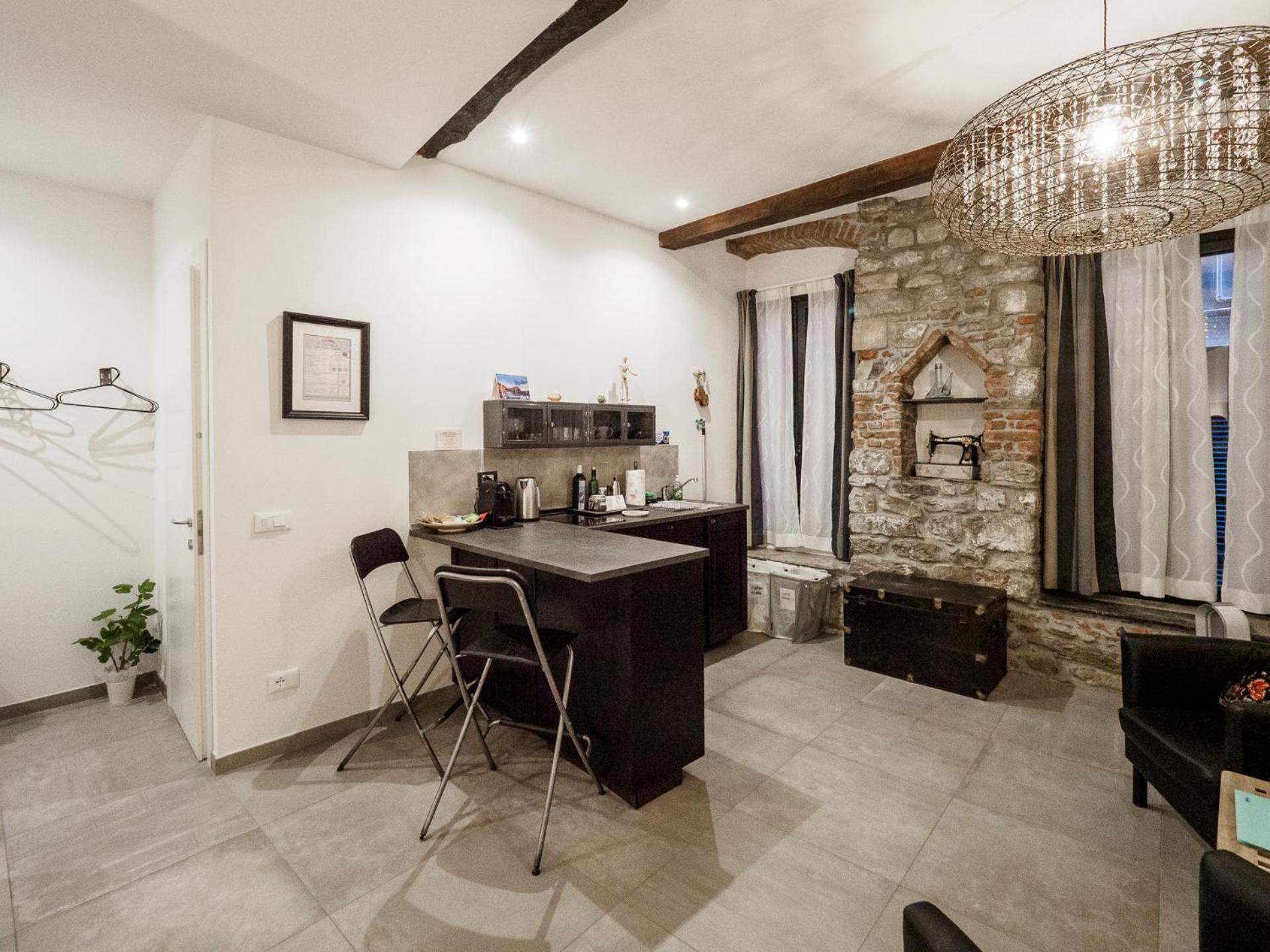 One-Bedroom Apartment - Photo 34