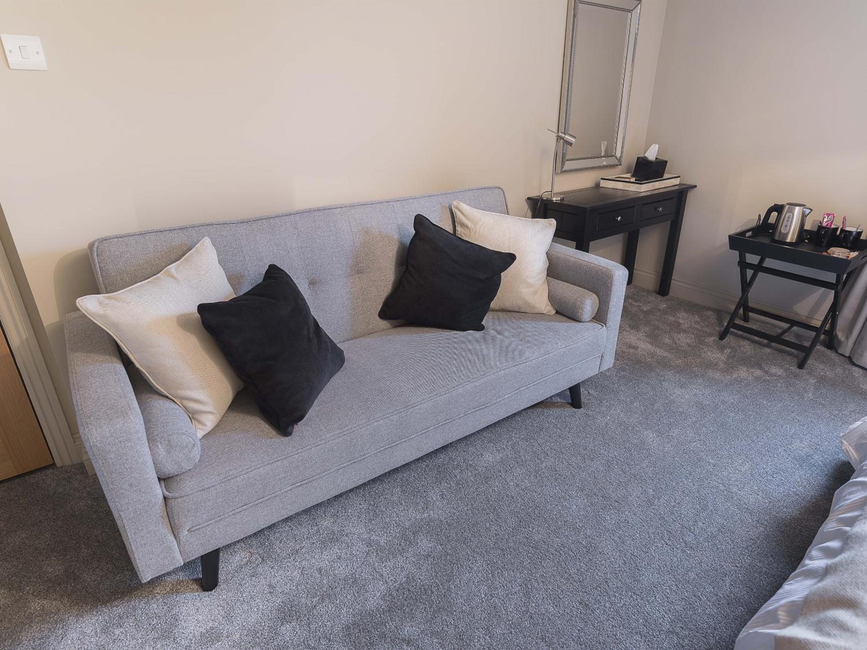 Deluxe Family Room photo 2