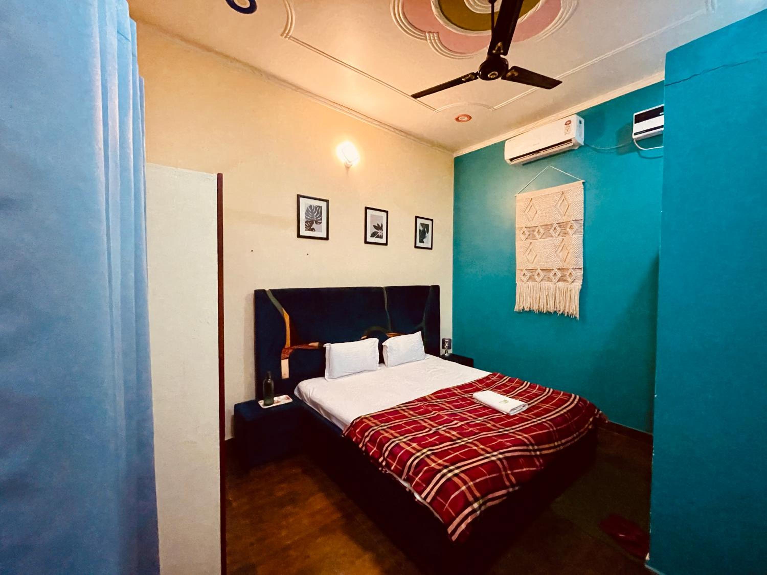 Standard Double Room - Photo 1