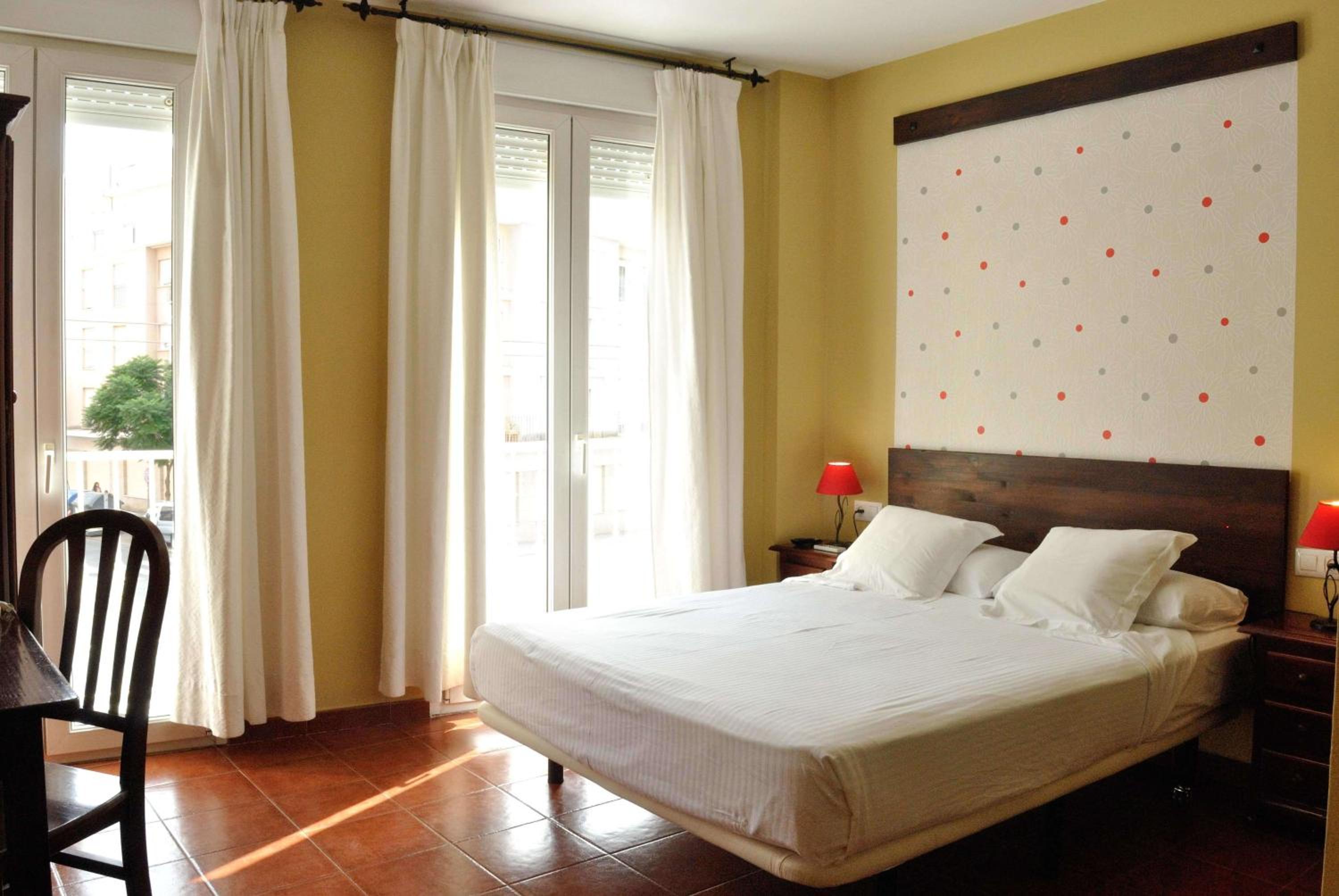 Queen Room photo 3