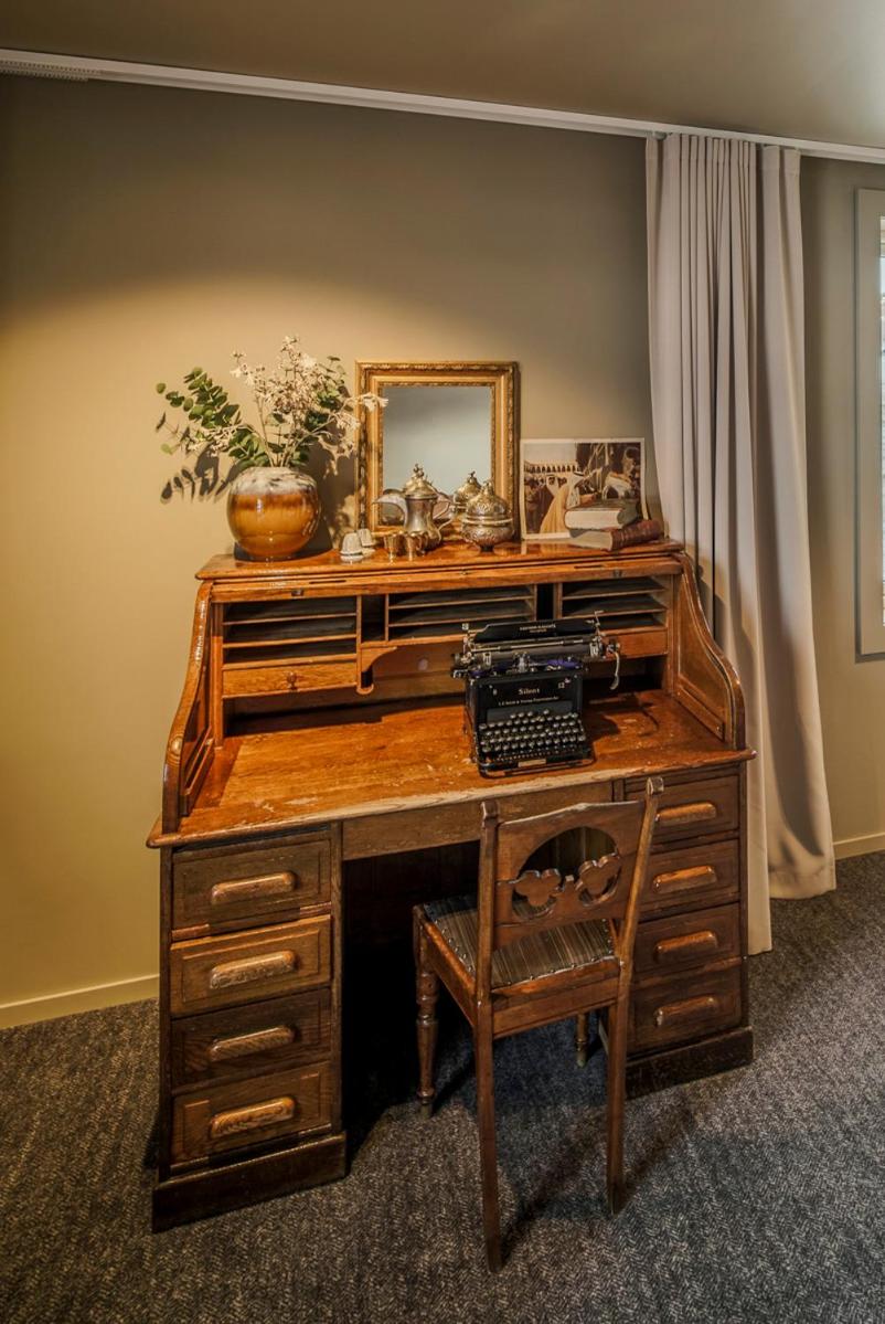 Suite - Photo 7
