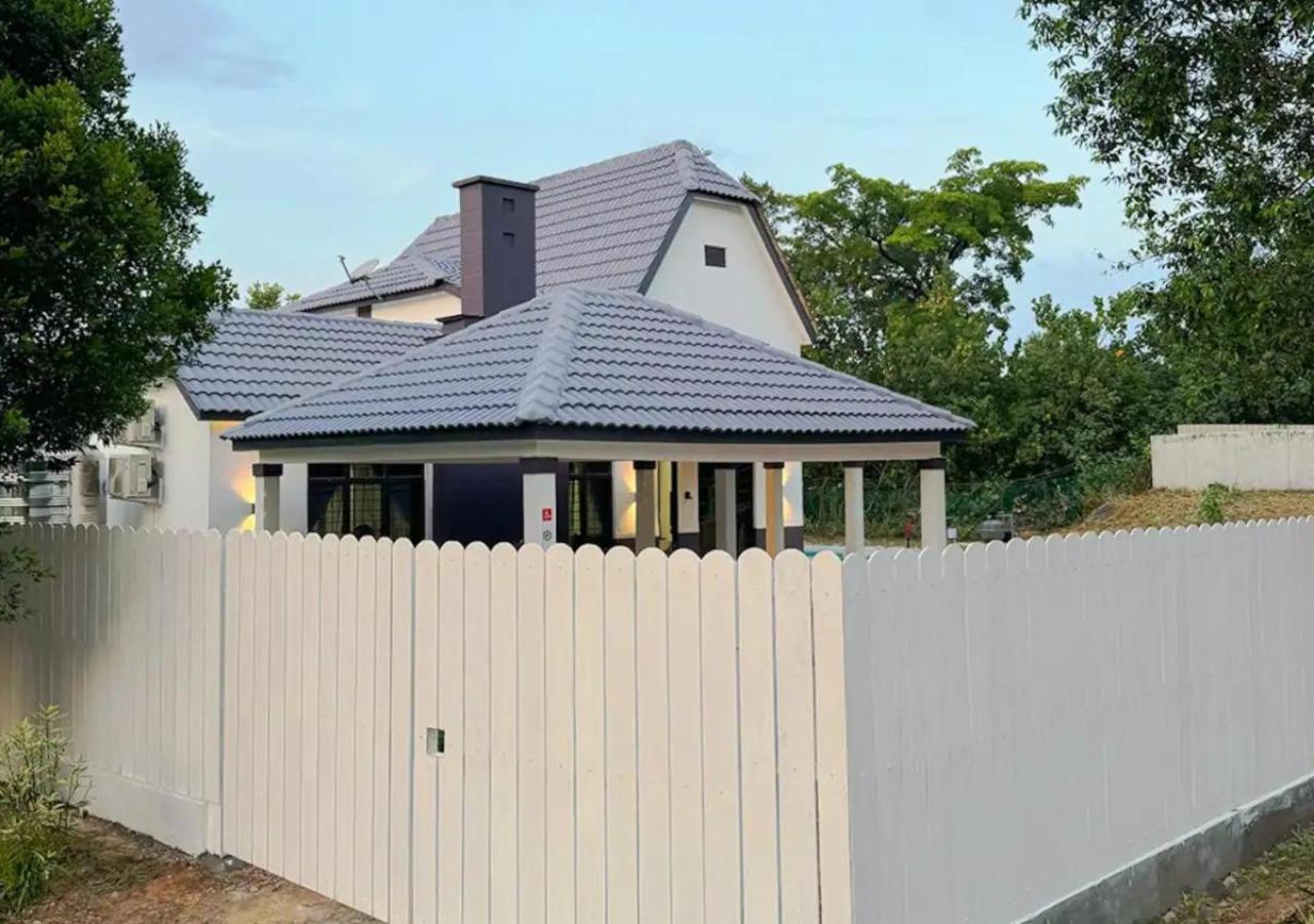 Villa photo 3