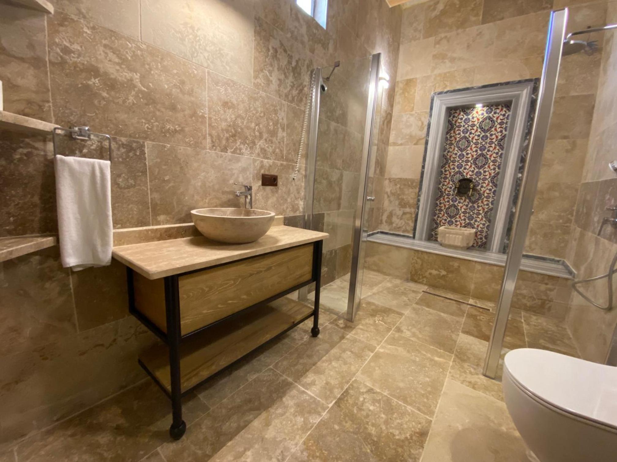 Double Room with Terrace - Photo 9