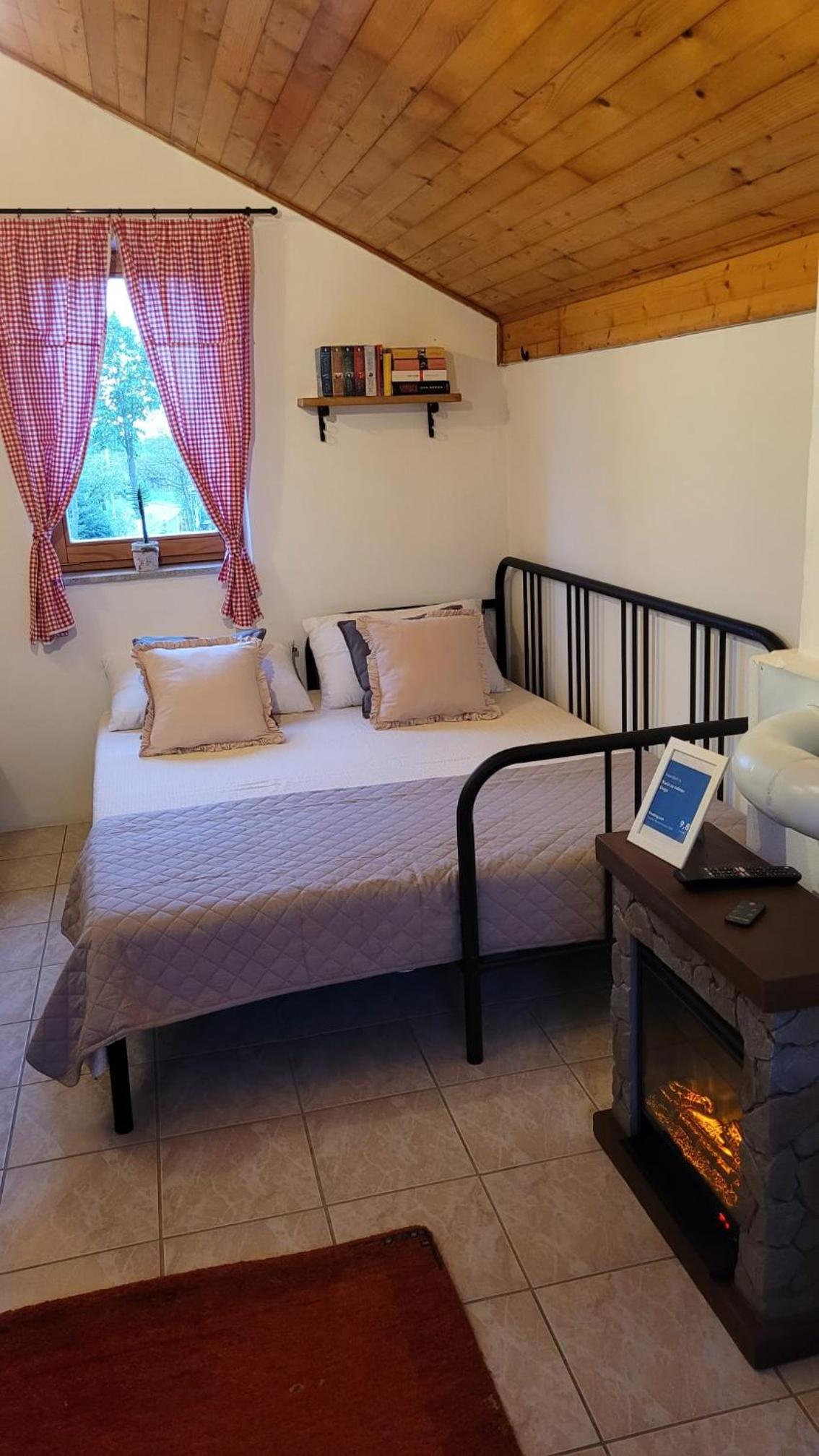 One-Bedroom House photo 3