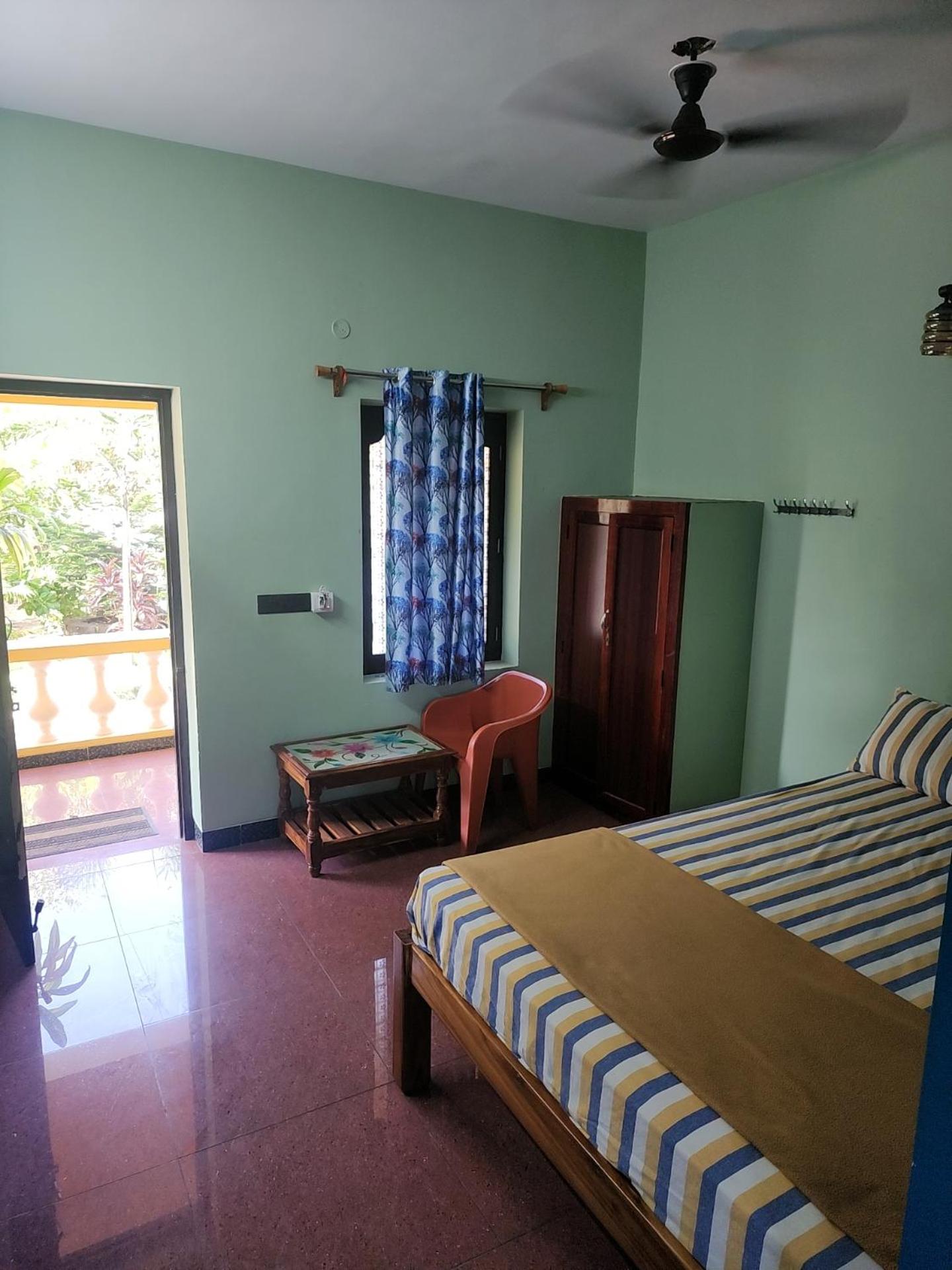 Standard Double Room - Photo 14