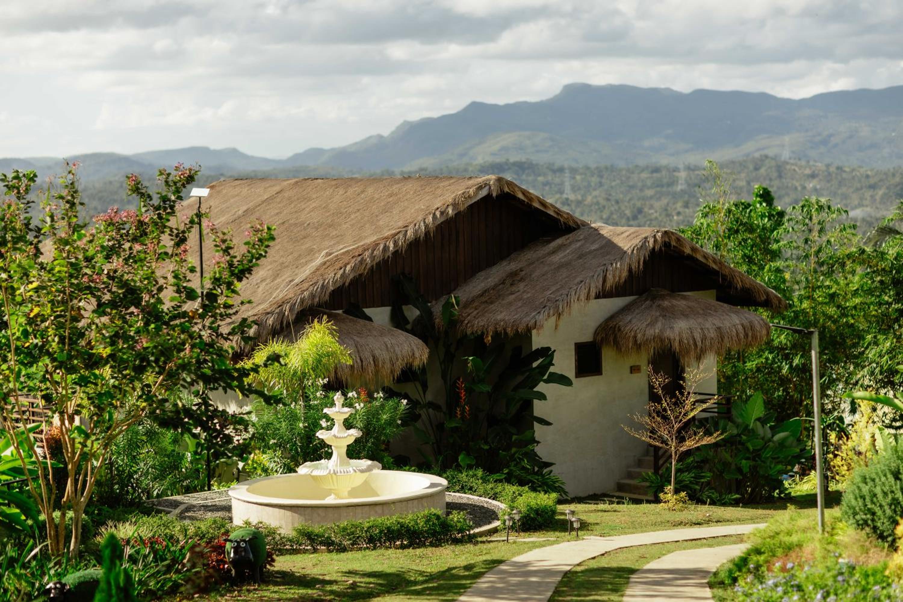 Villa with Garden View - Photo 3
