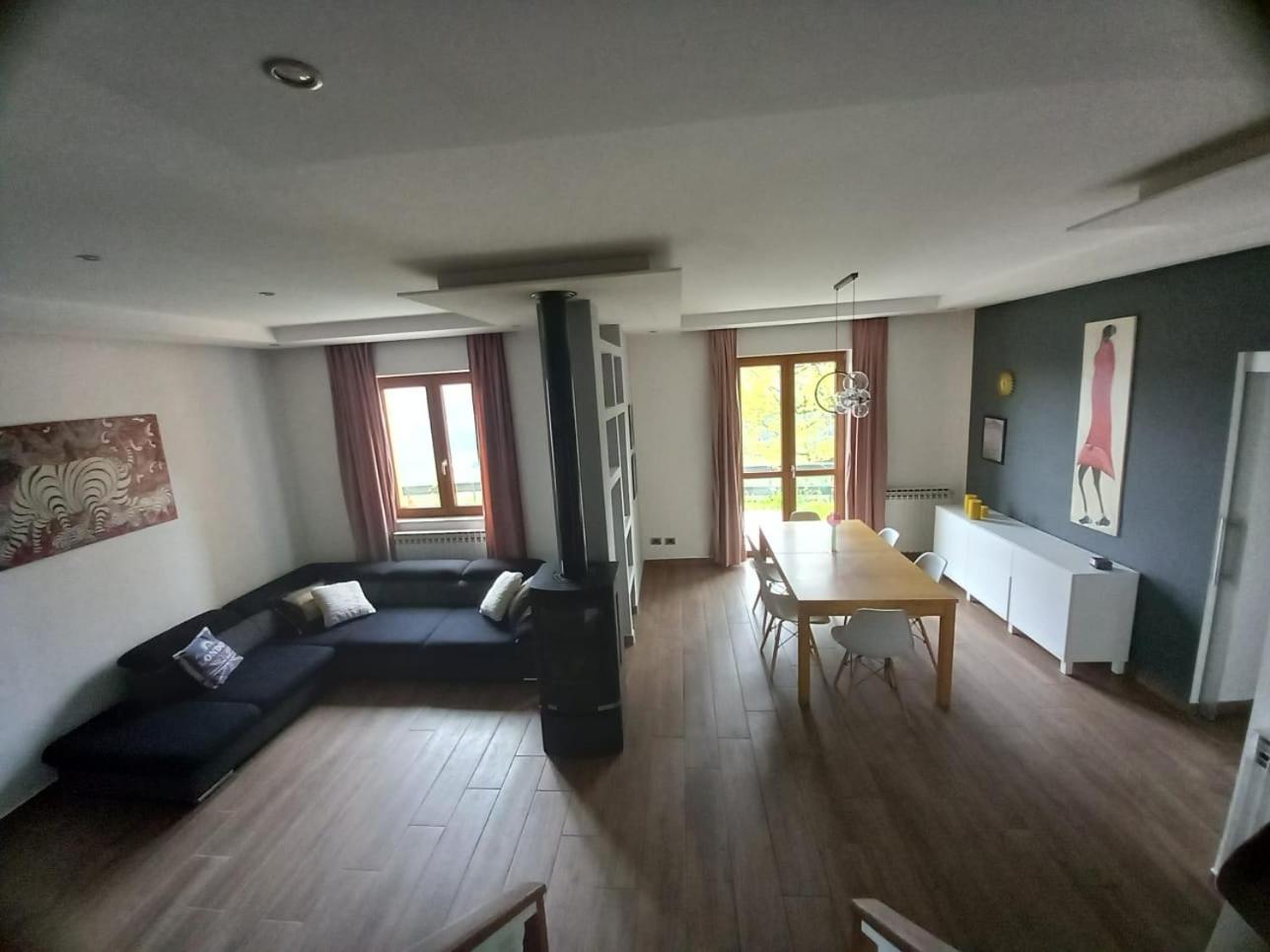 Apartment With Mountain View photo 1