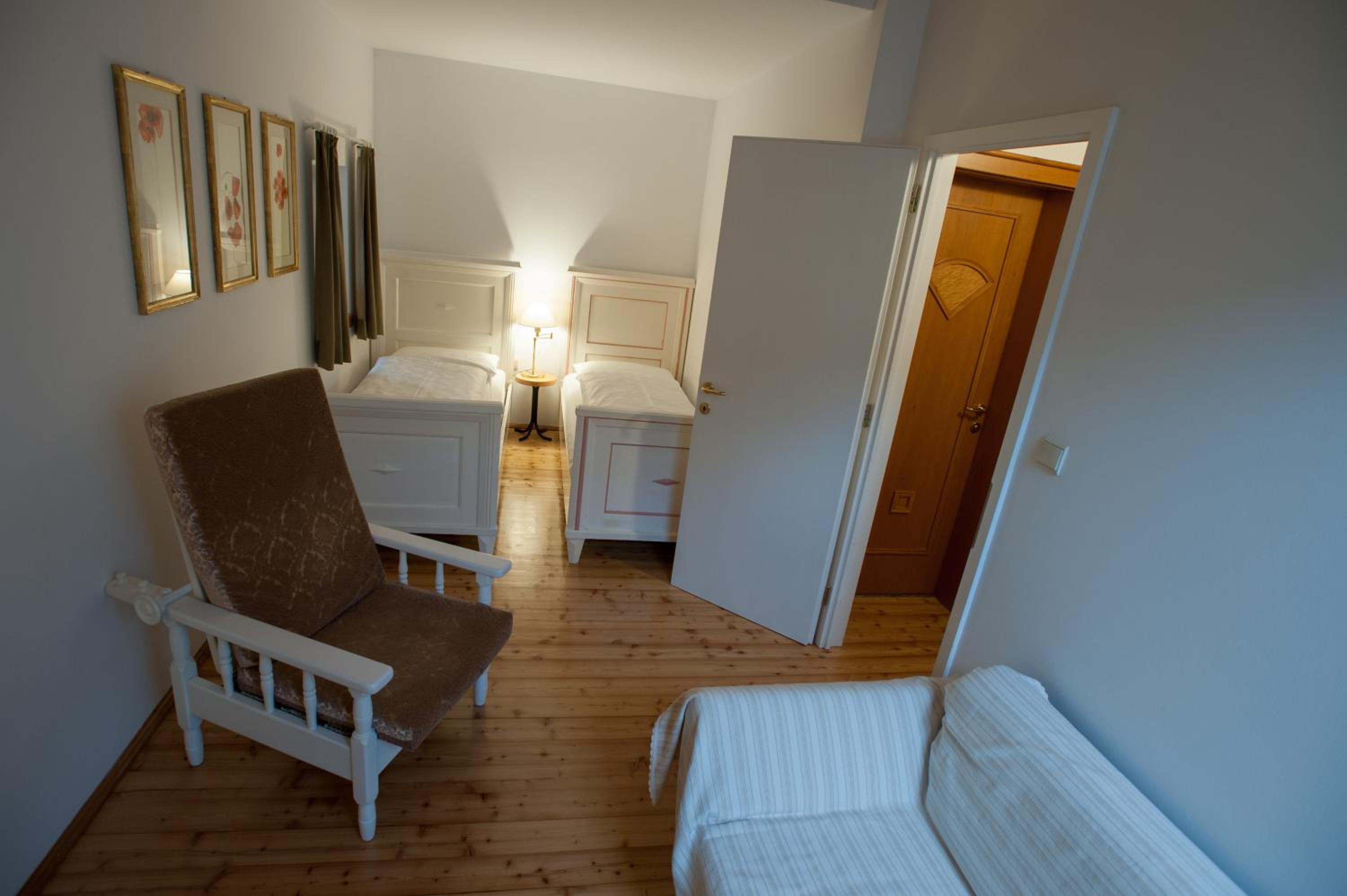 One-Bedroom Standard Apartment