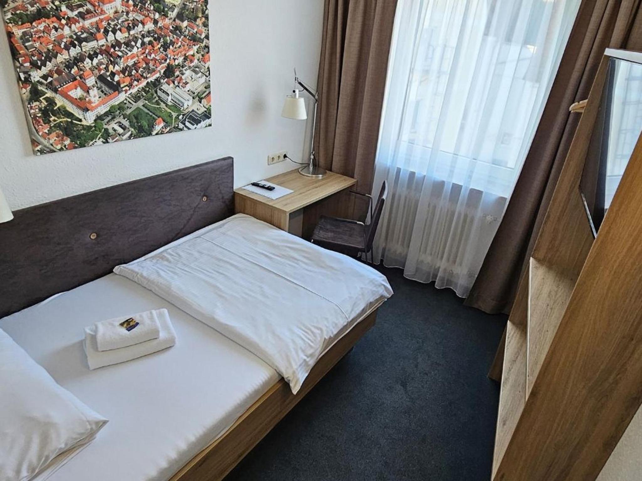 Single Room photo 2