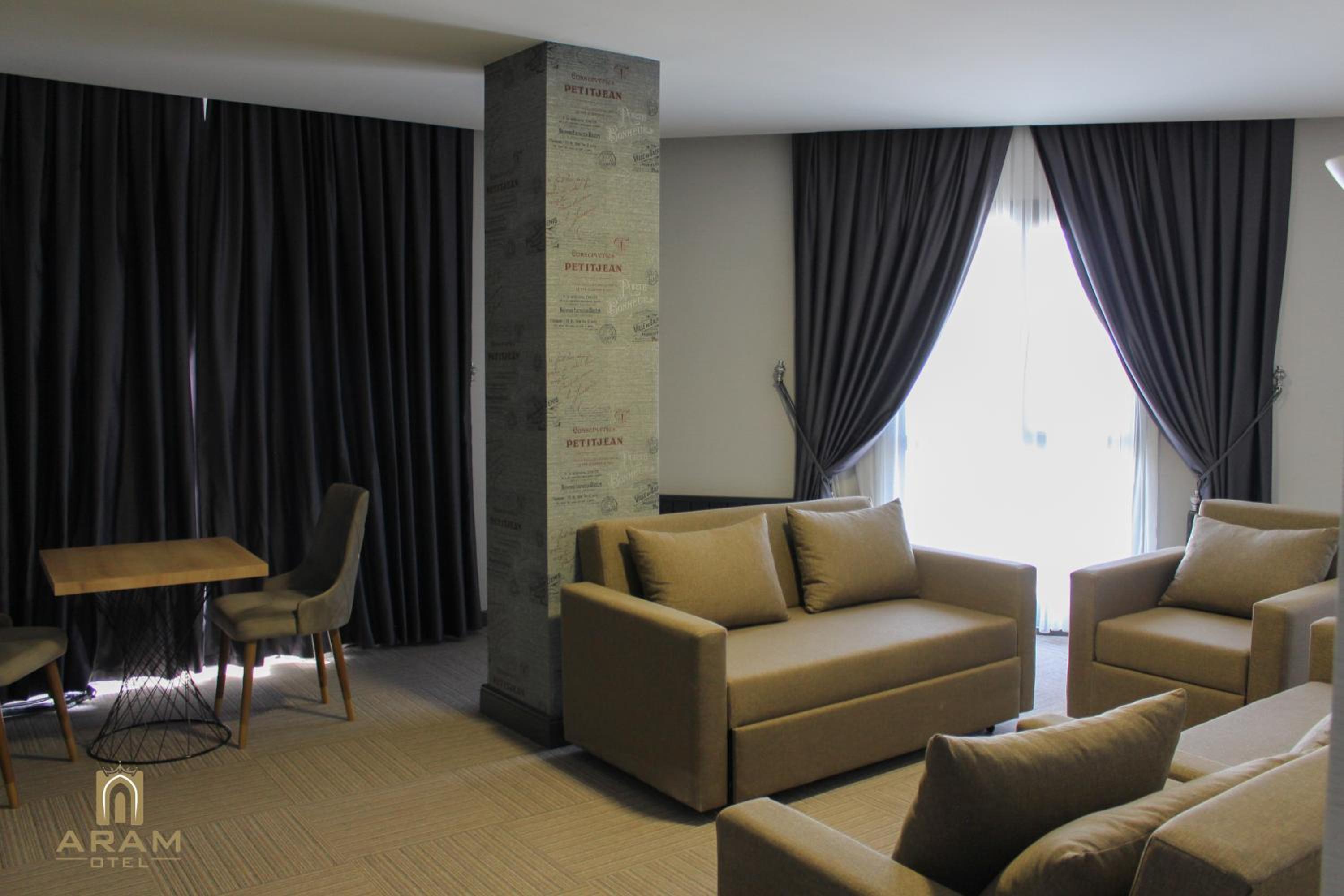 Executive Suite photo 3