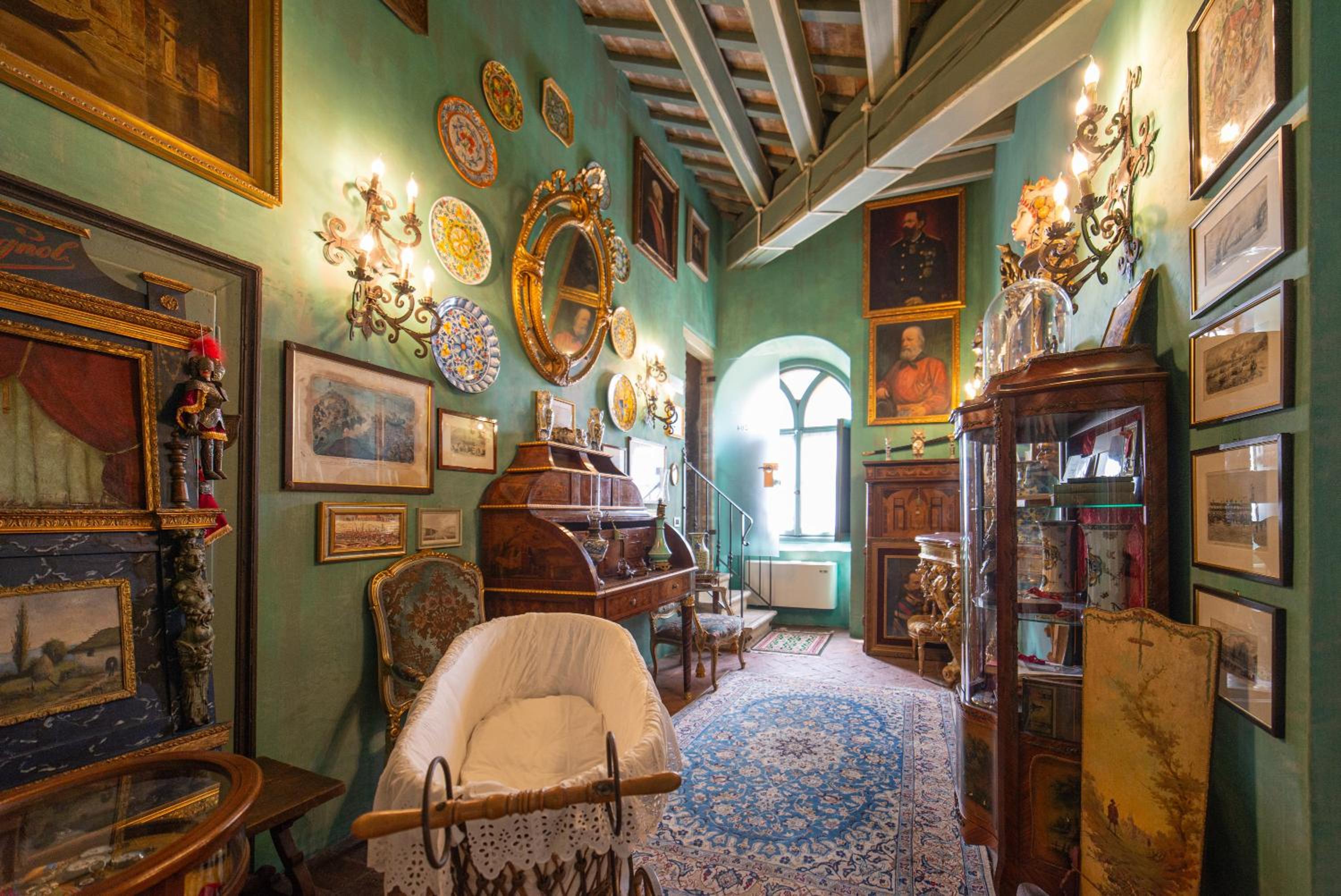 Superior Suite - Photo 7