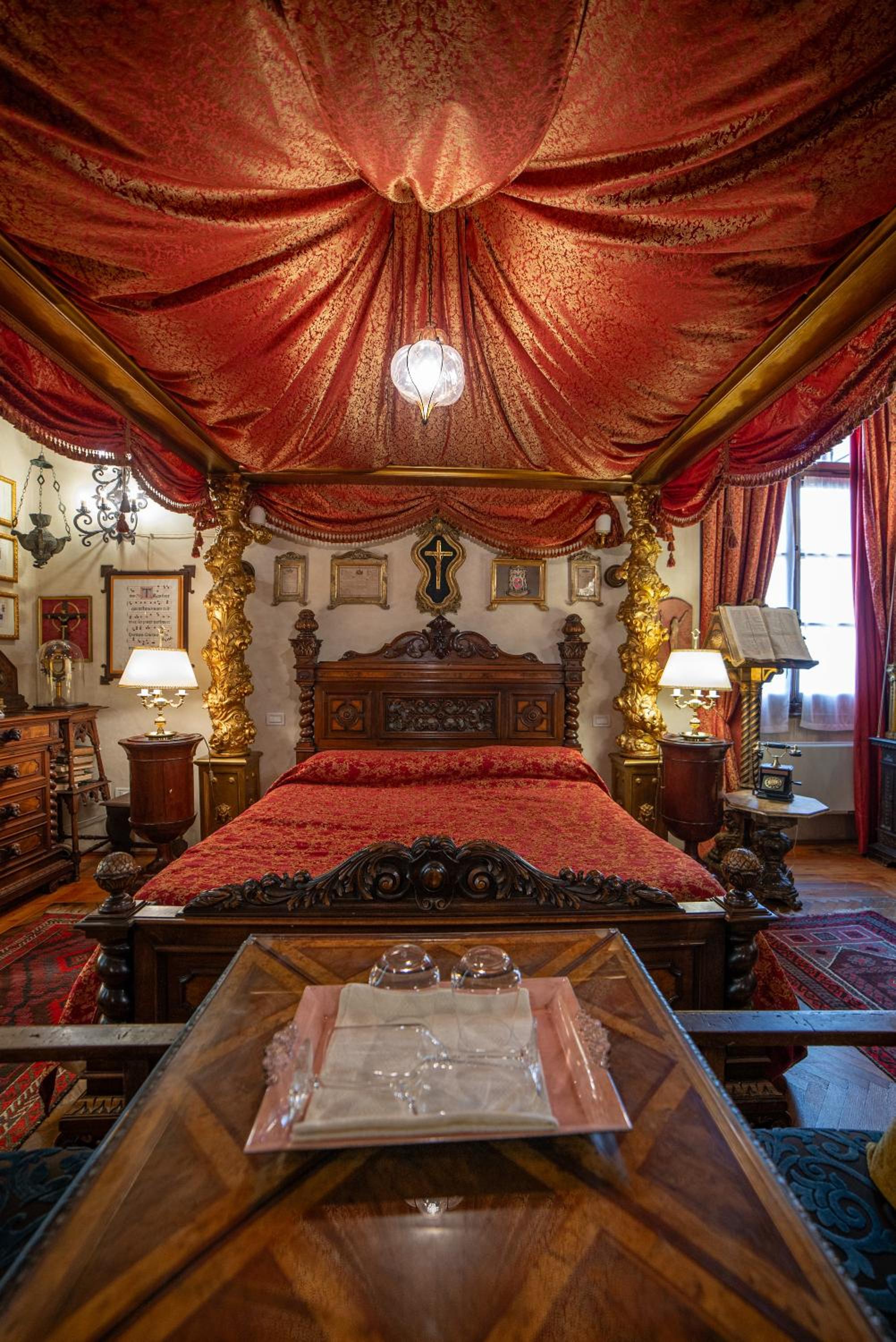 Royal Suite - Photo 9