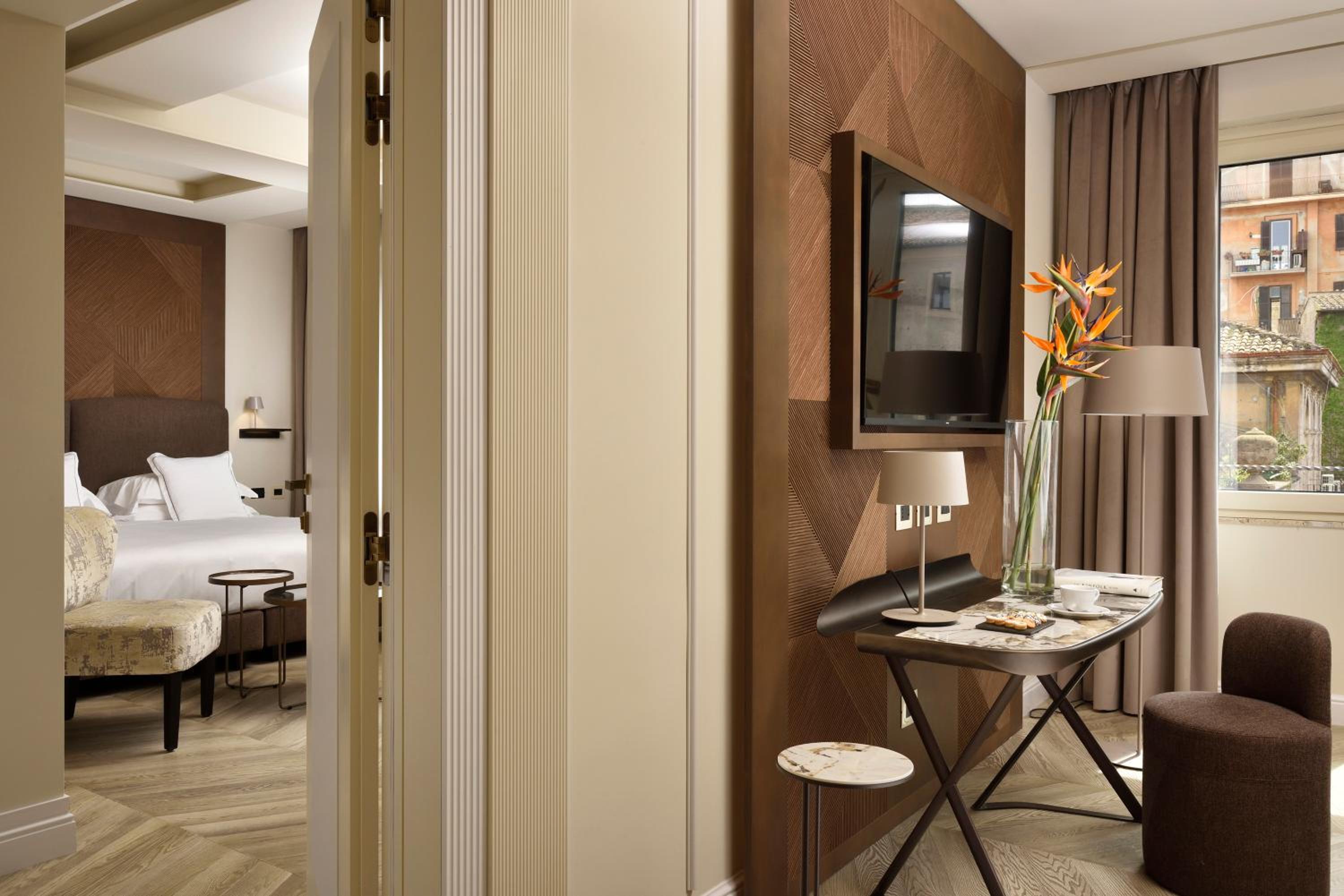 Deluxe Family Room