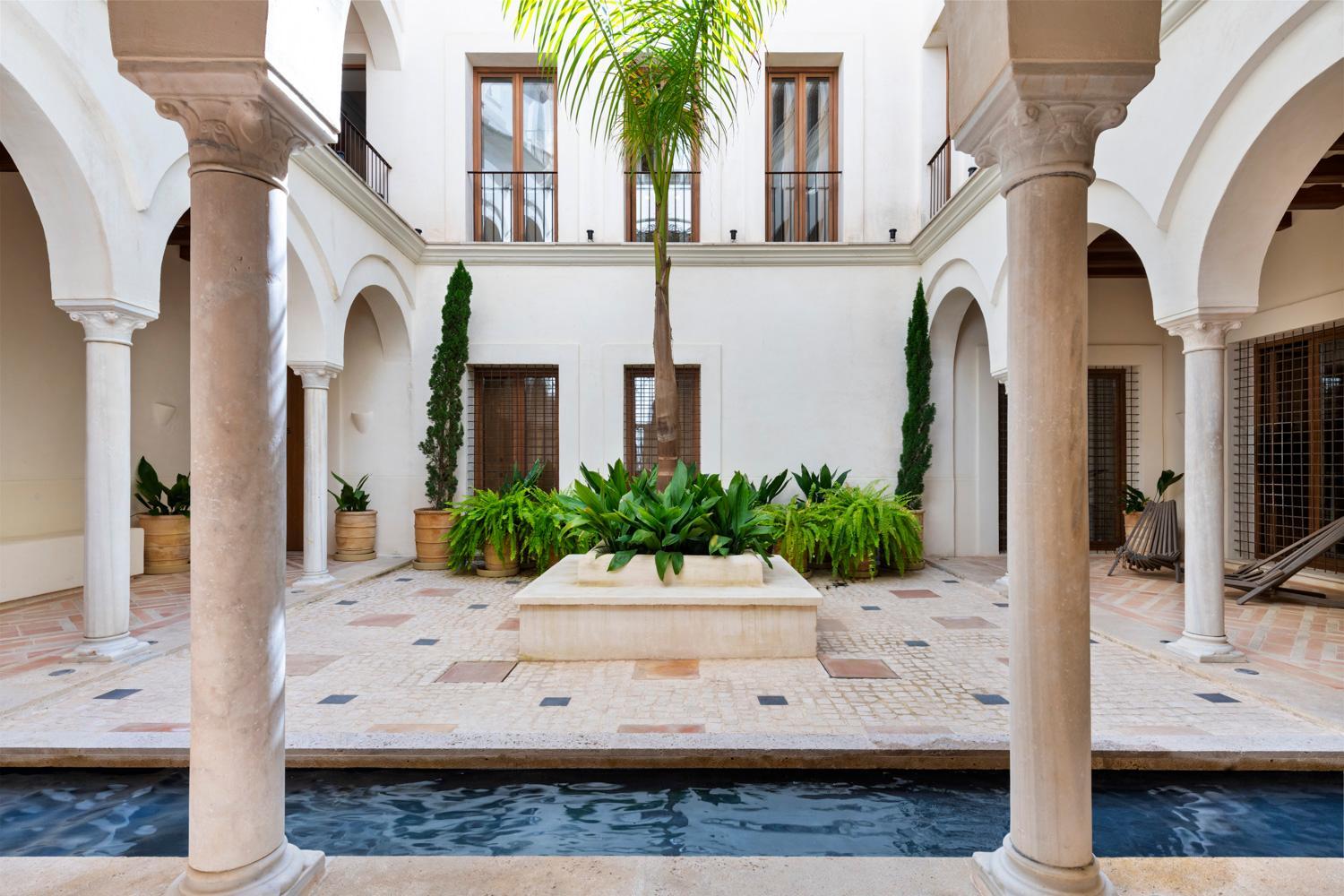 Suite with Private Pool - Photo 2