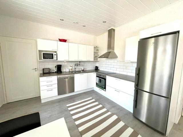Apartment photo 2