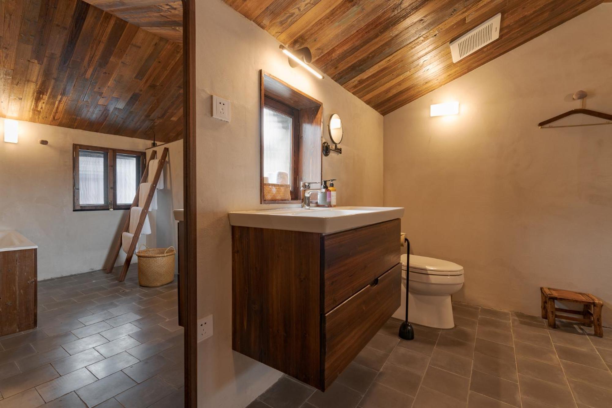 Tatami Twin Room with View photo 3
