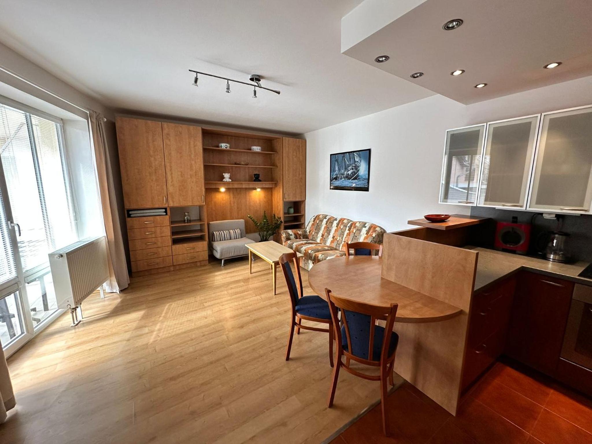 Apartment photo 1