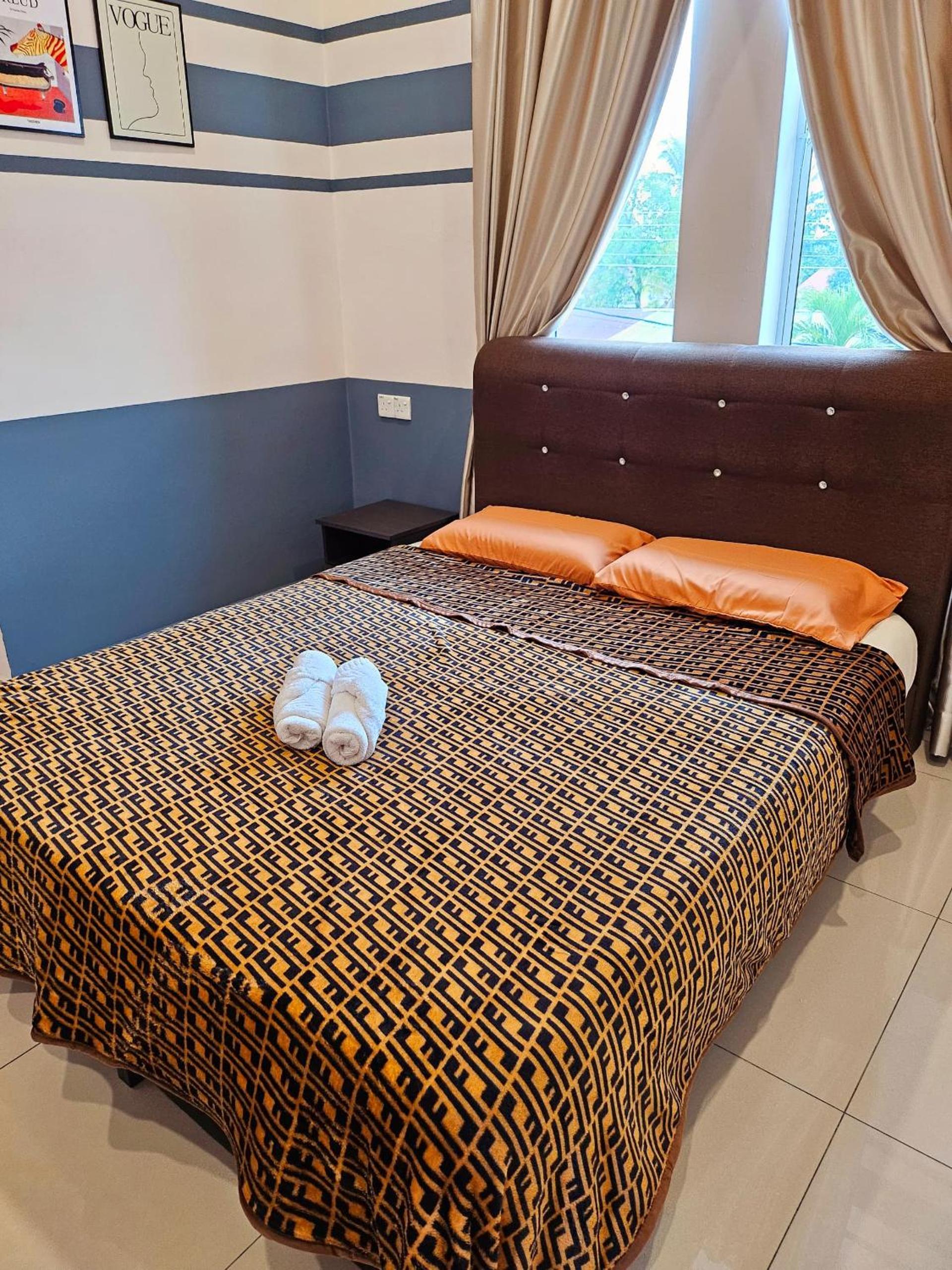 Double Room with Private Bathroom photo 2