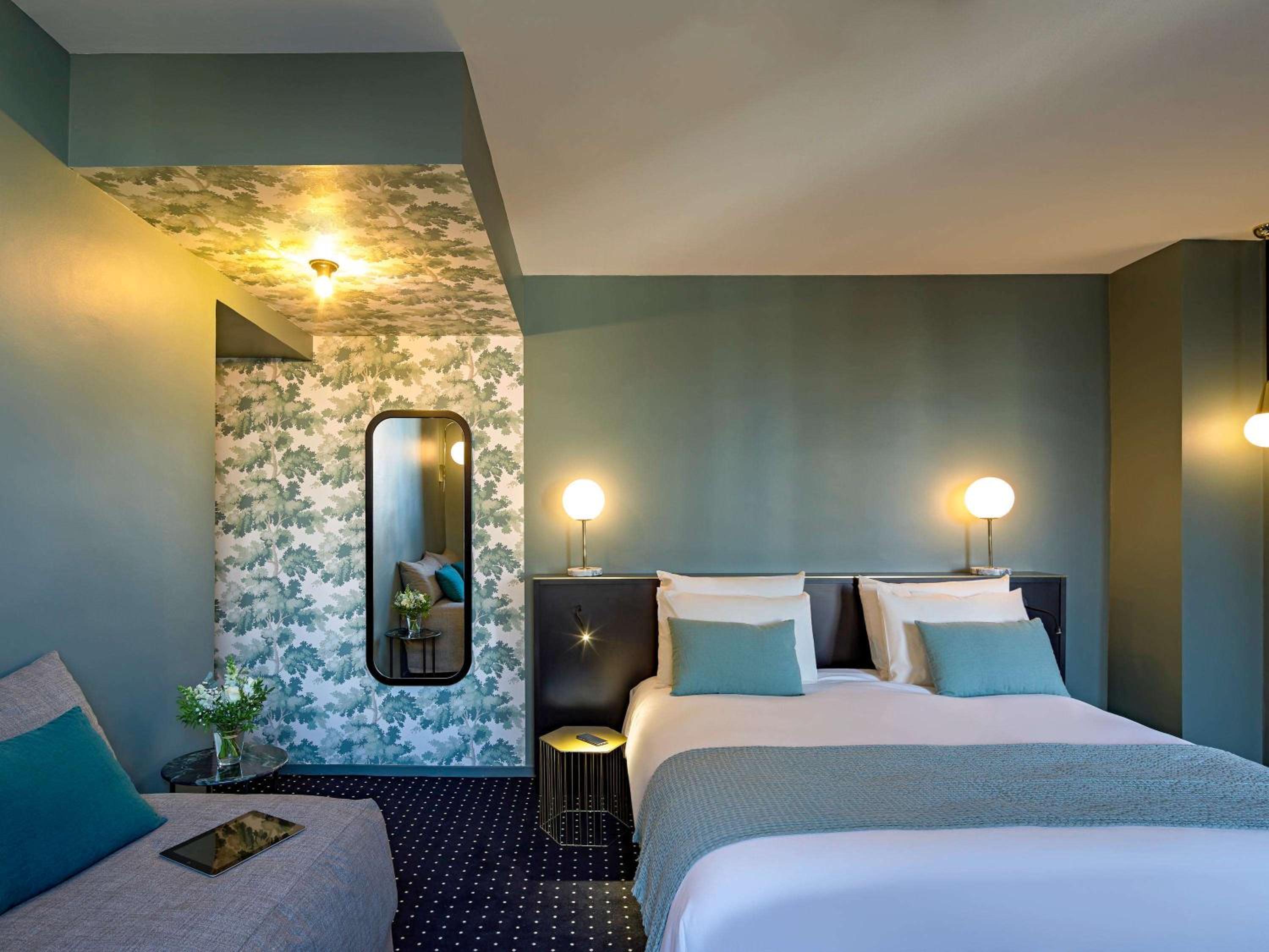 Superior Room with One Double Bed and Sofa Bed - Photo 7