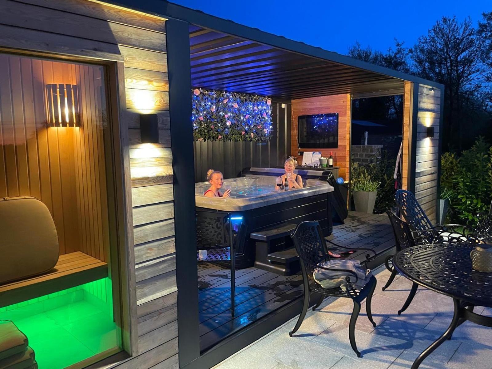 Two-Bedroom Chalet - Photo 18