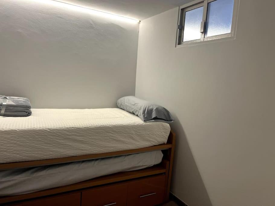Two-Bedroom House photo 3