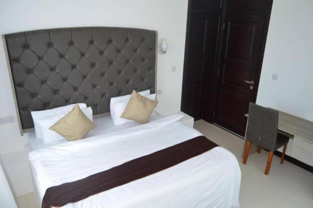 Deluxe Double Room with Bath photo 1