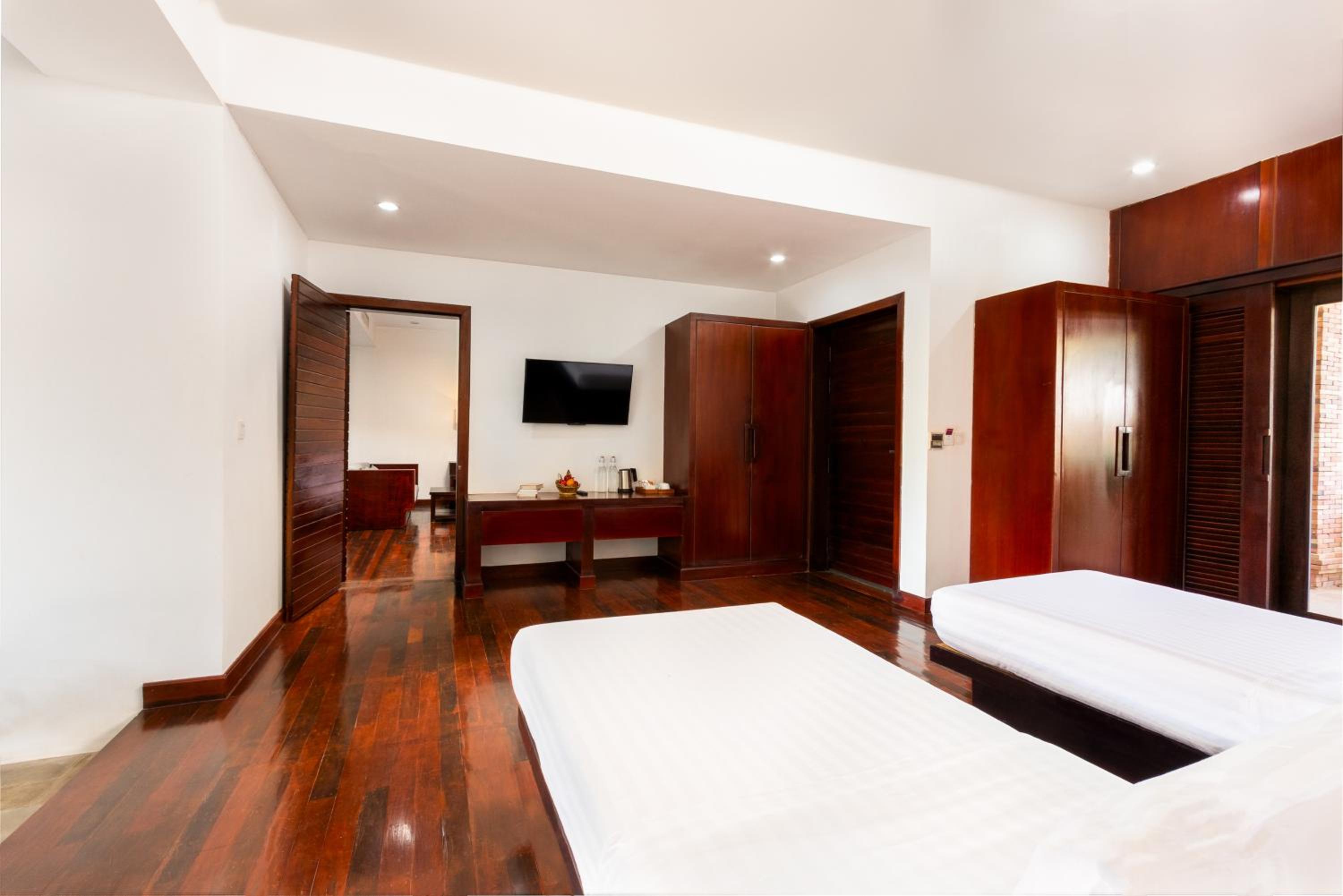 Two-Bedroom Suite