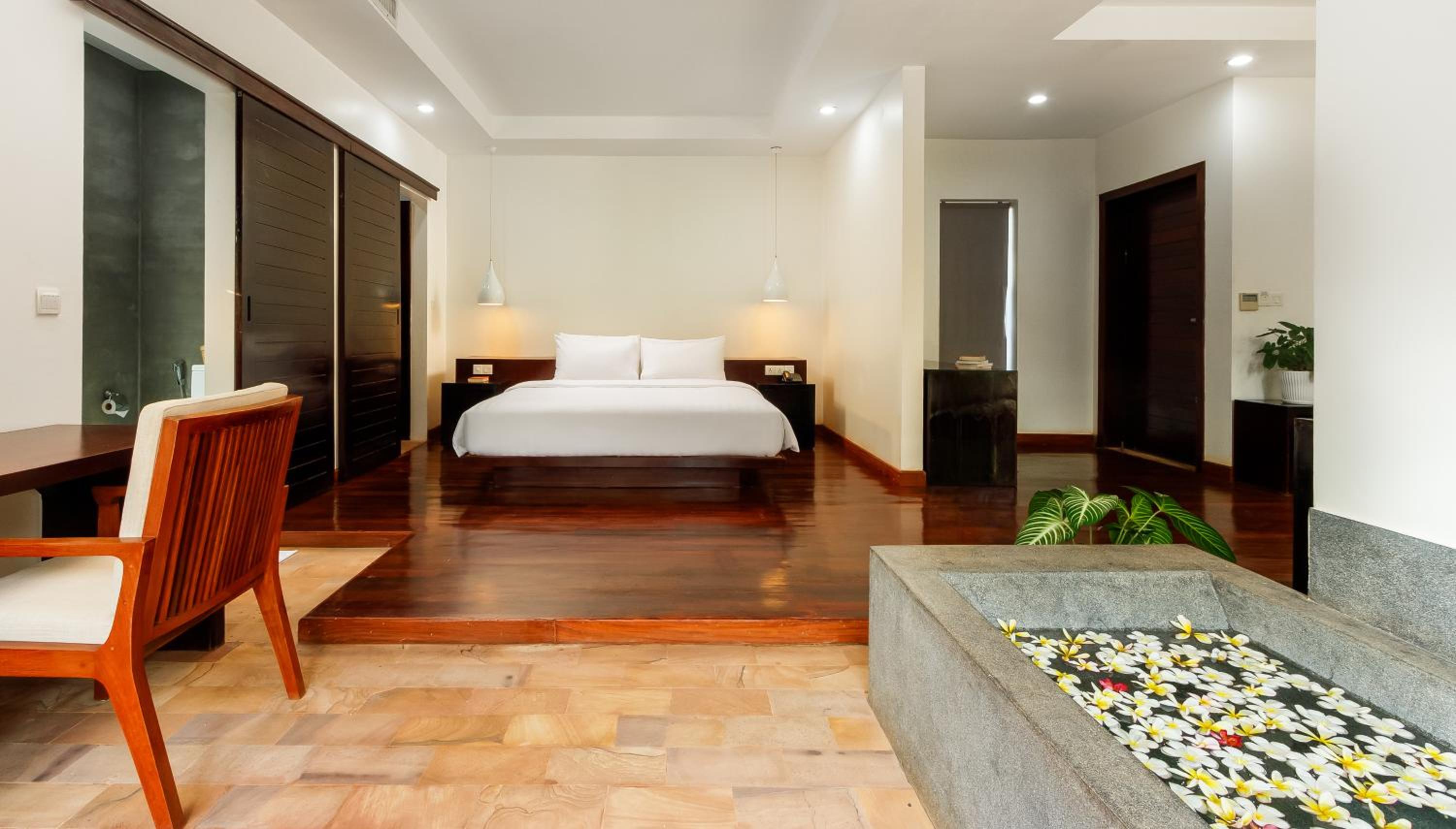 Suite with Private Pool