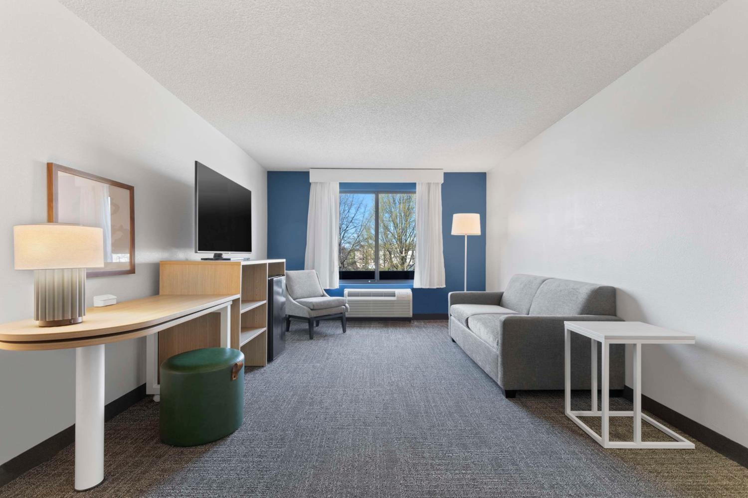 King Suite - Photo 1