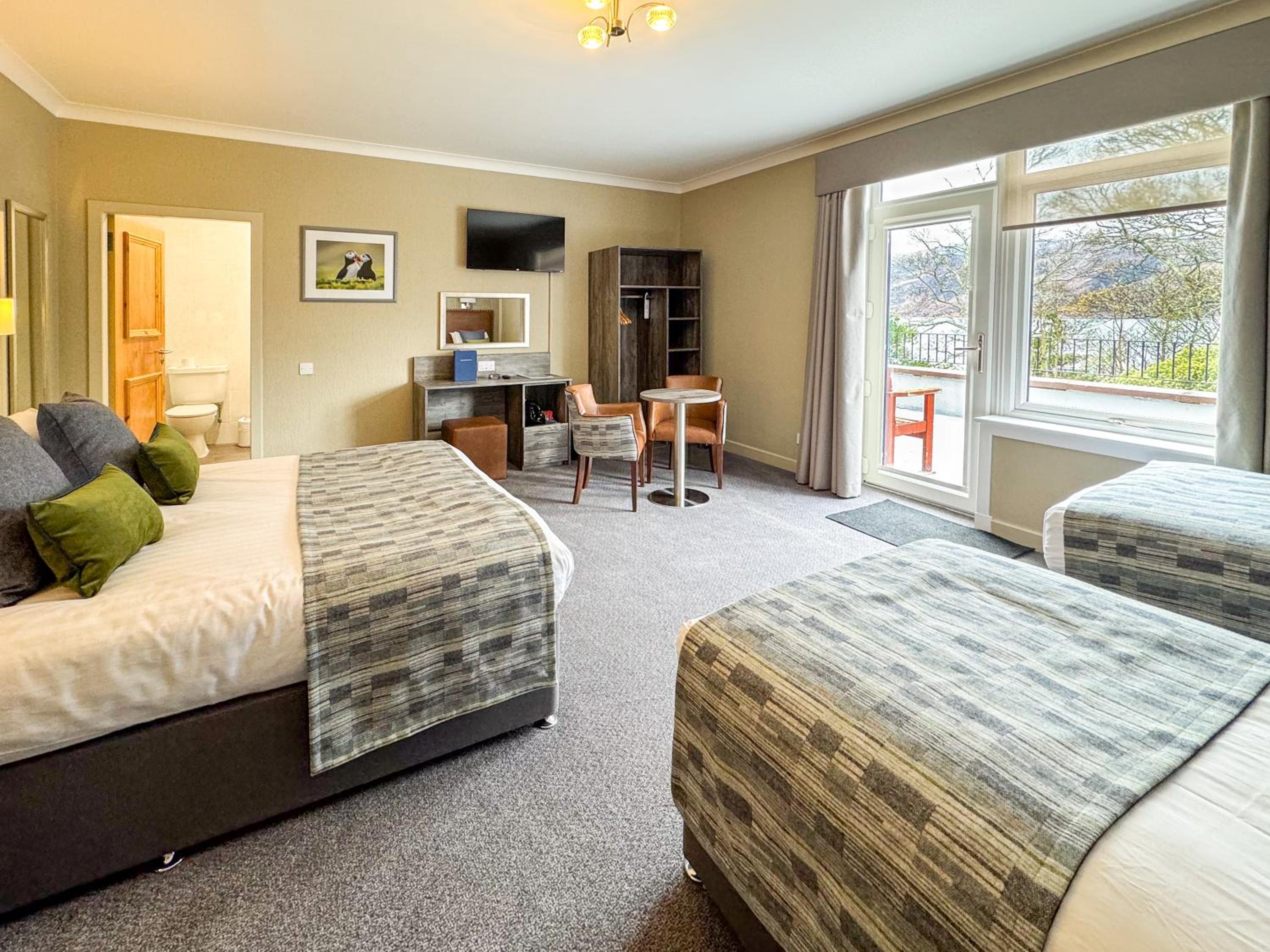 Triple Room with Terrace