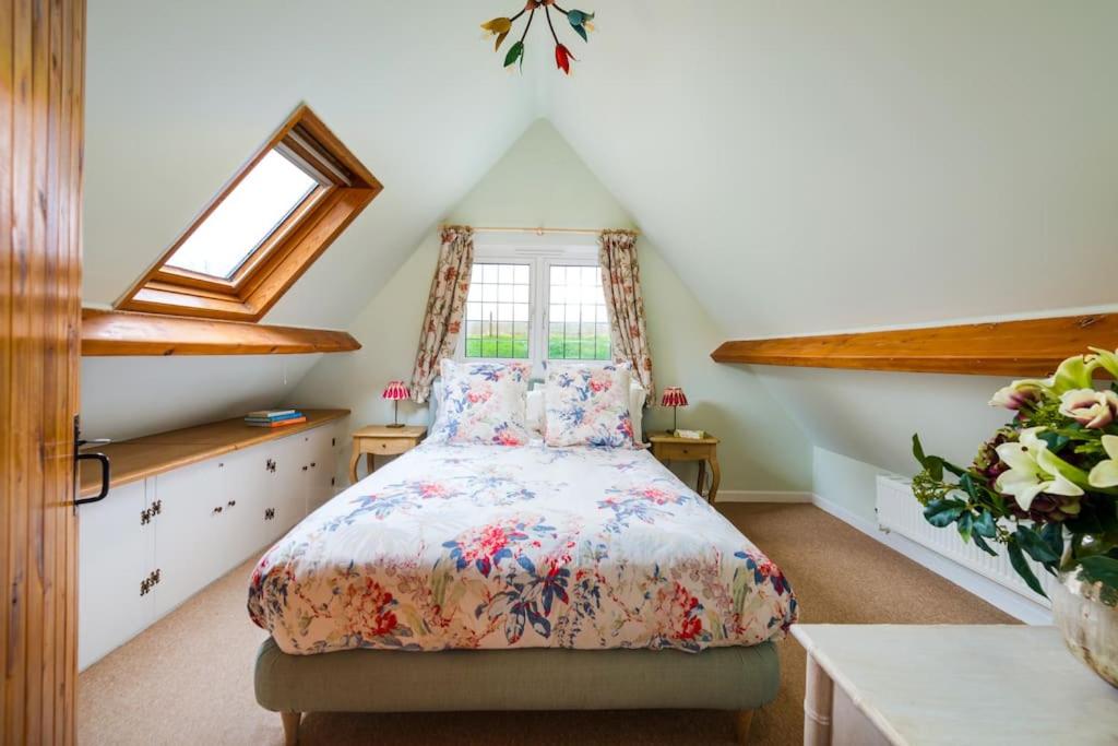 One-Bedroom House photo 1