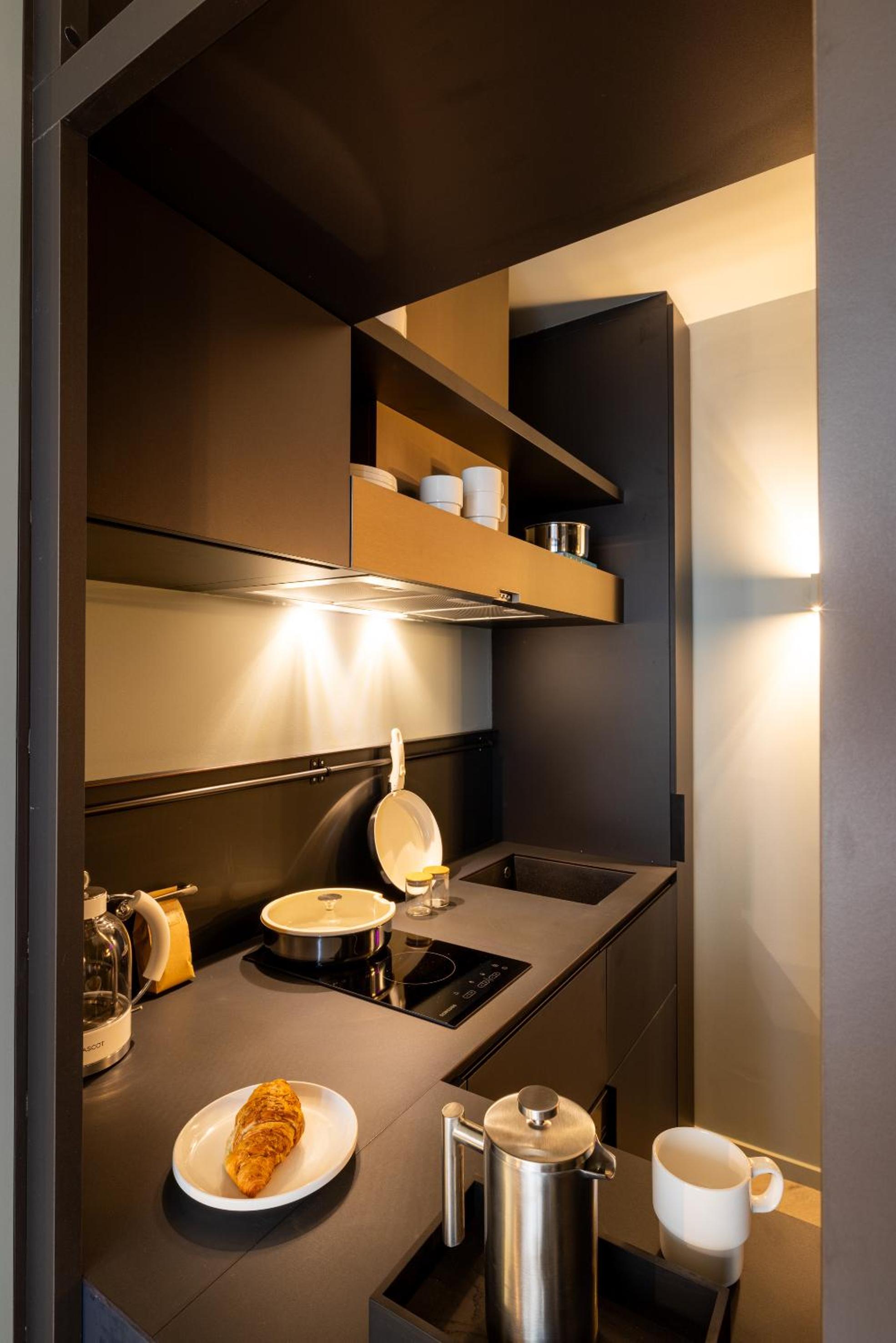 Penthouse Studio photo 3