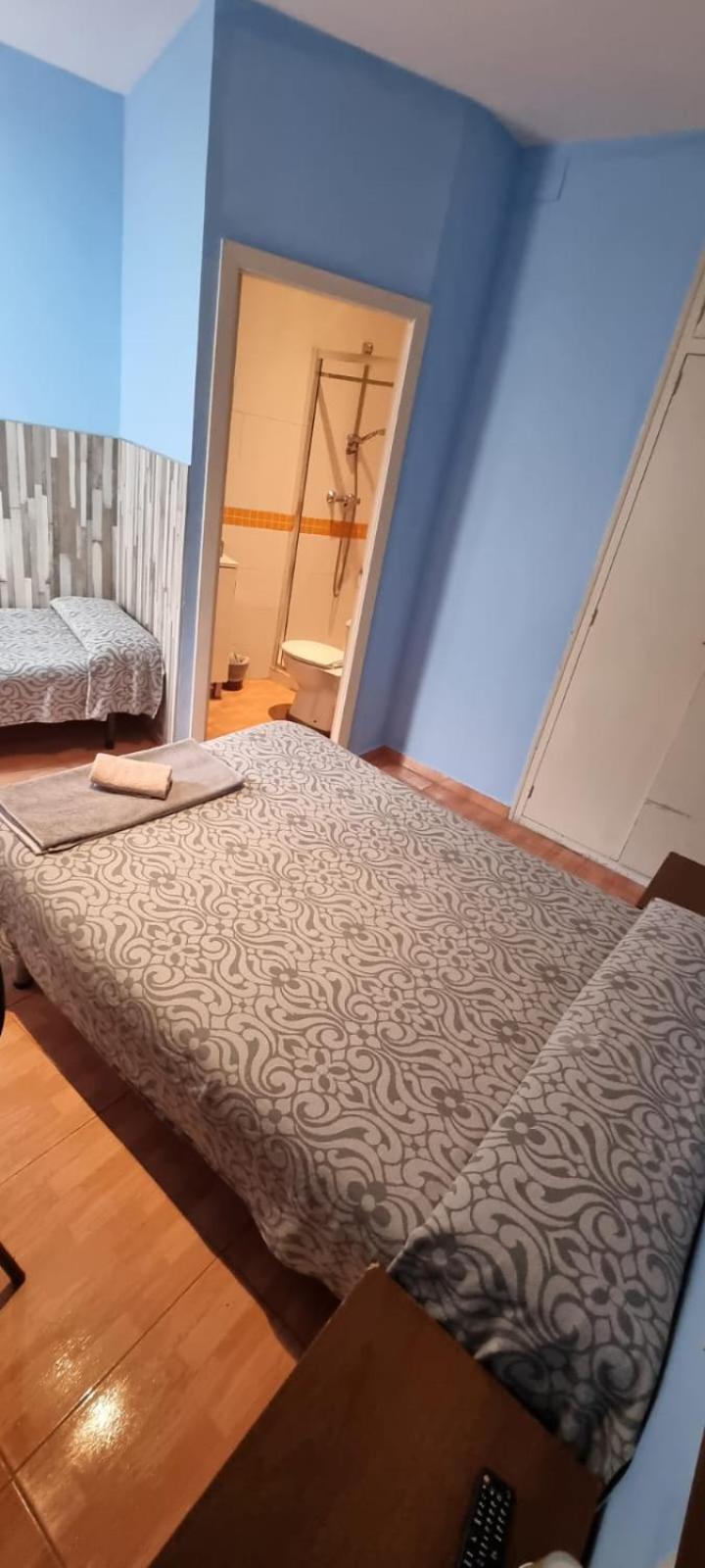 Habitación Triple Confort con Ducha