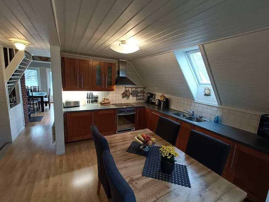 Four-Bedroom Deluxe Home - Oceanfront photo 3