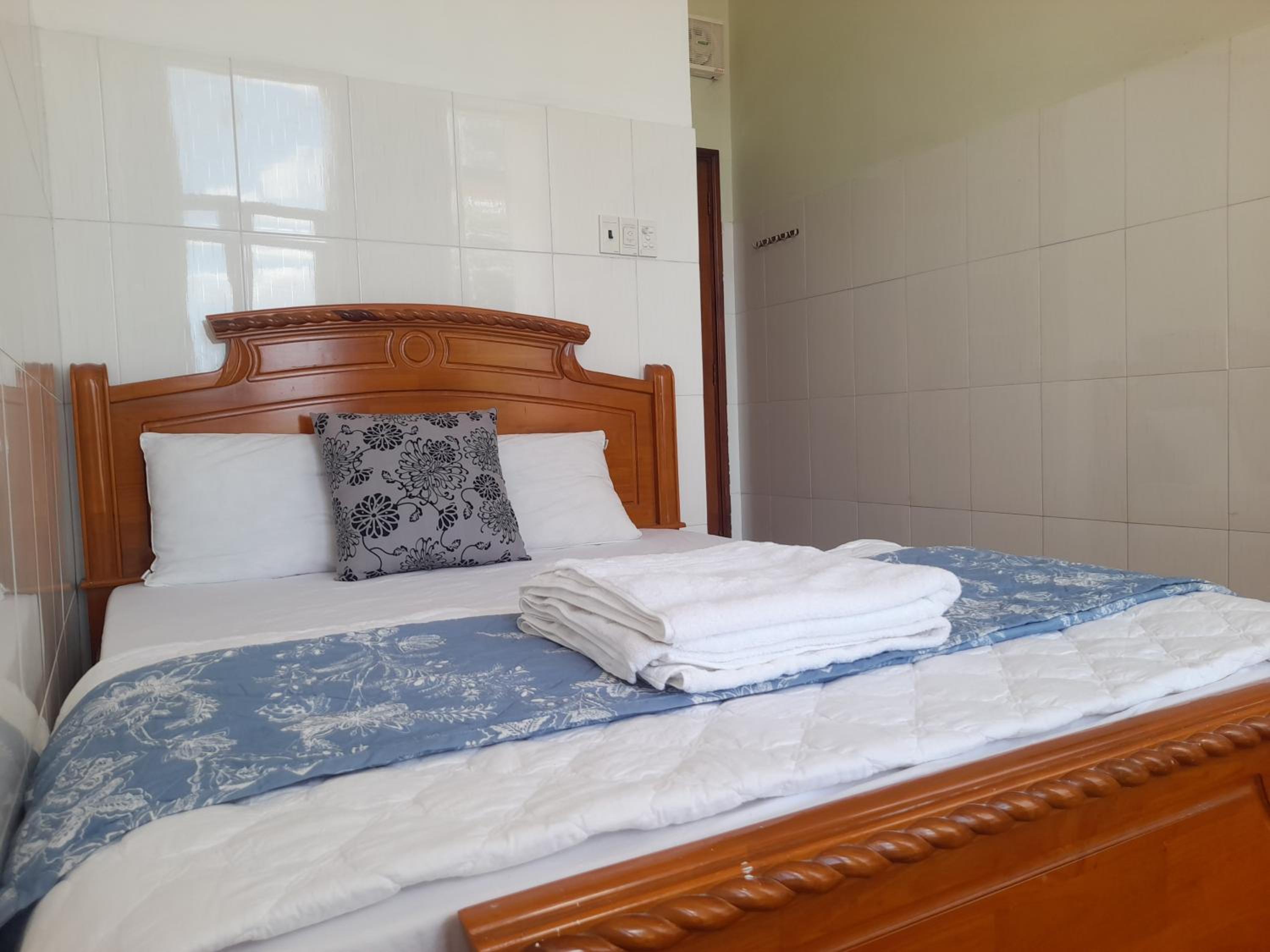 Double Room With Balcony (2 Adults + 1 Child) photo 2