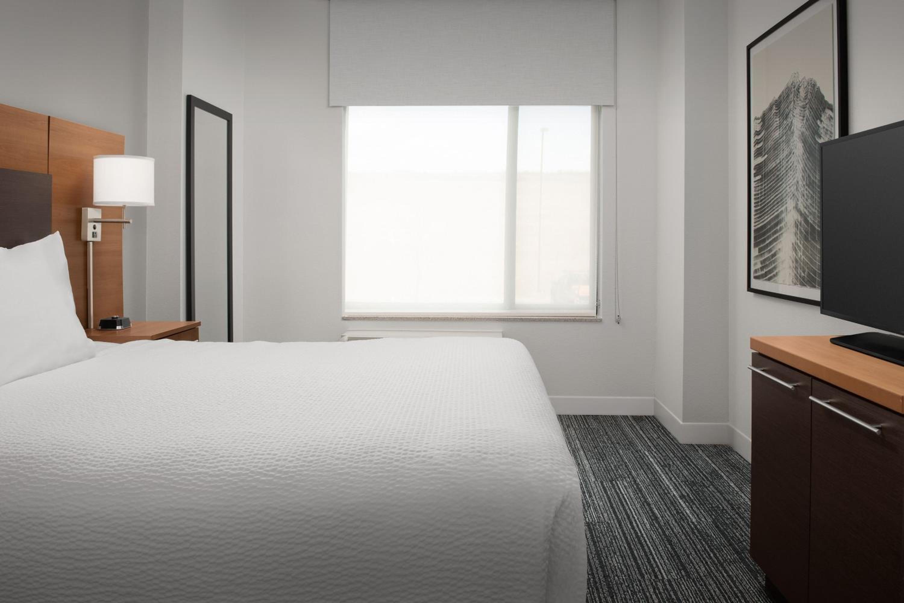 One-Bedroom Suite with Sofa Bed - Photo 6