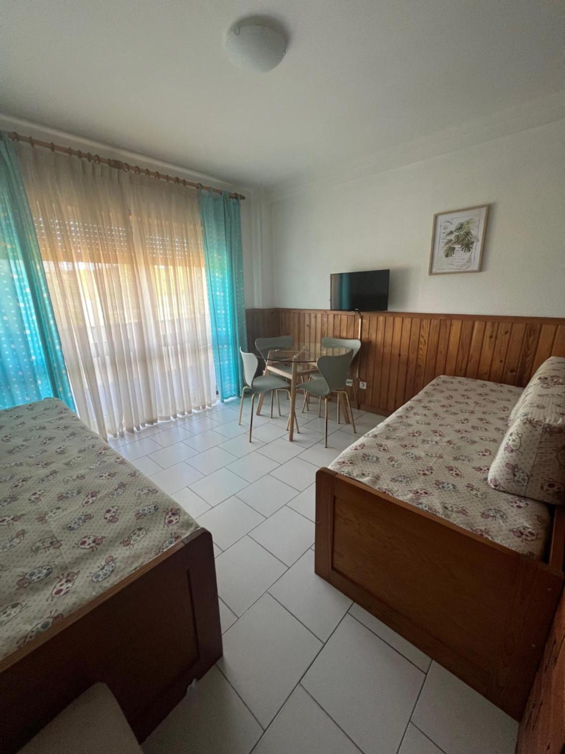 One-Bedroom Apartment (4 Adults) - Photo 4