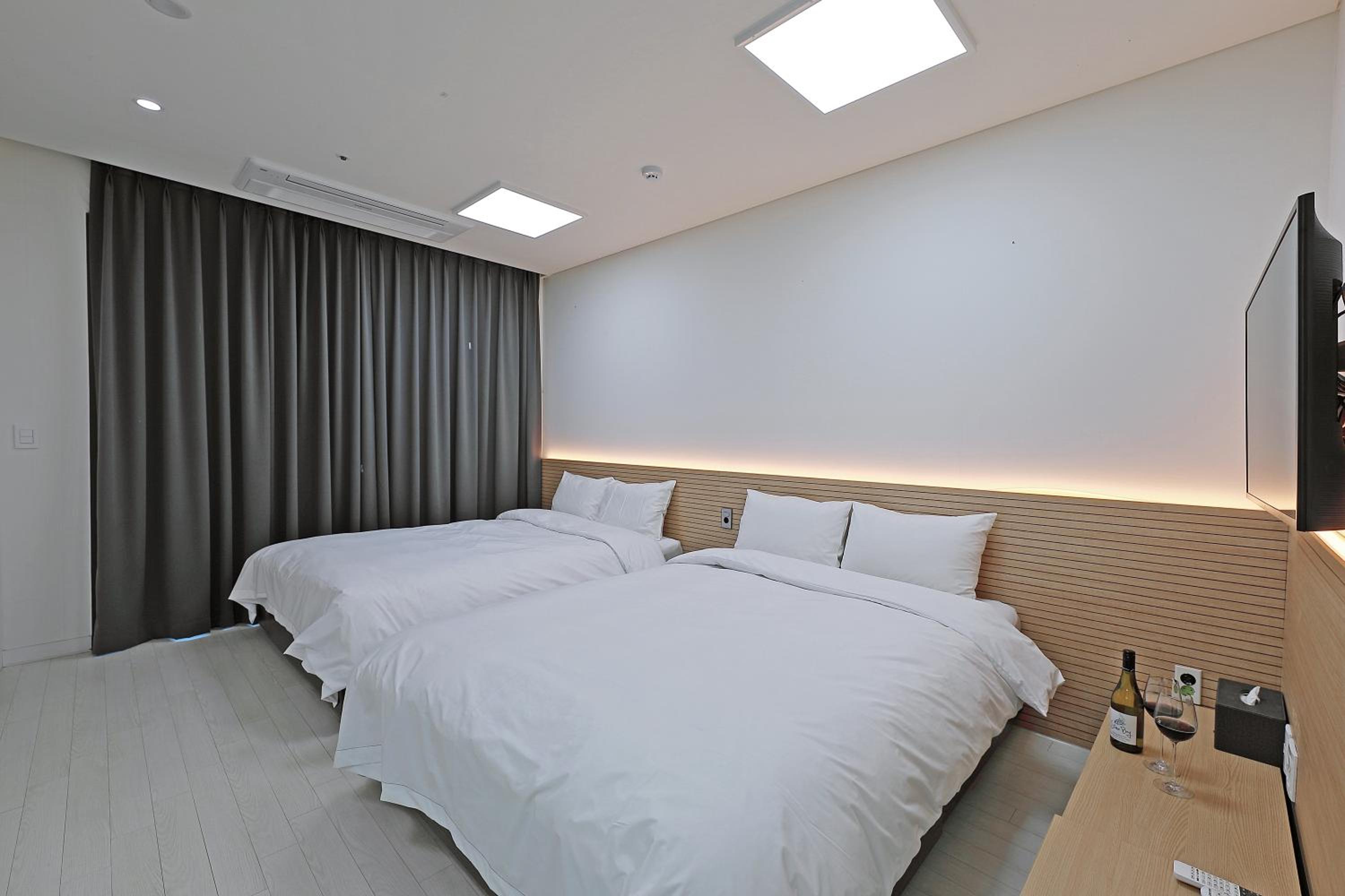 Deluxe Twin Room - Photo 5