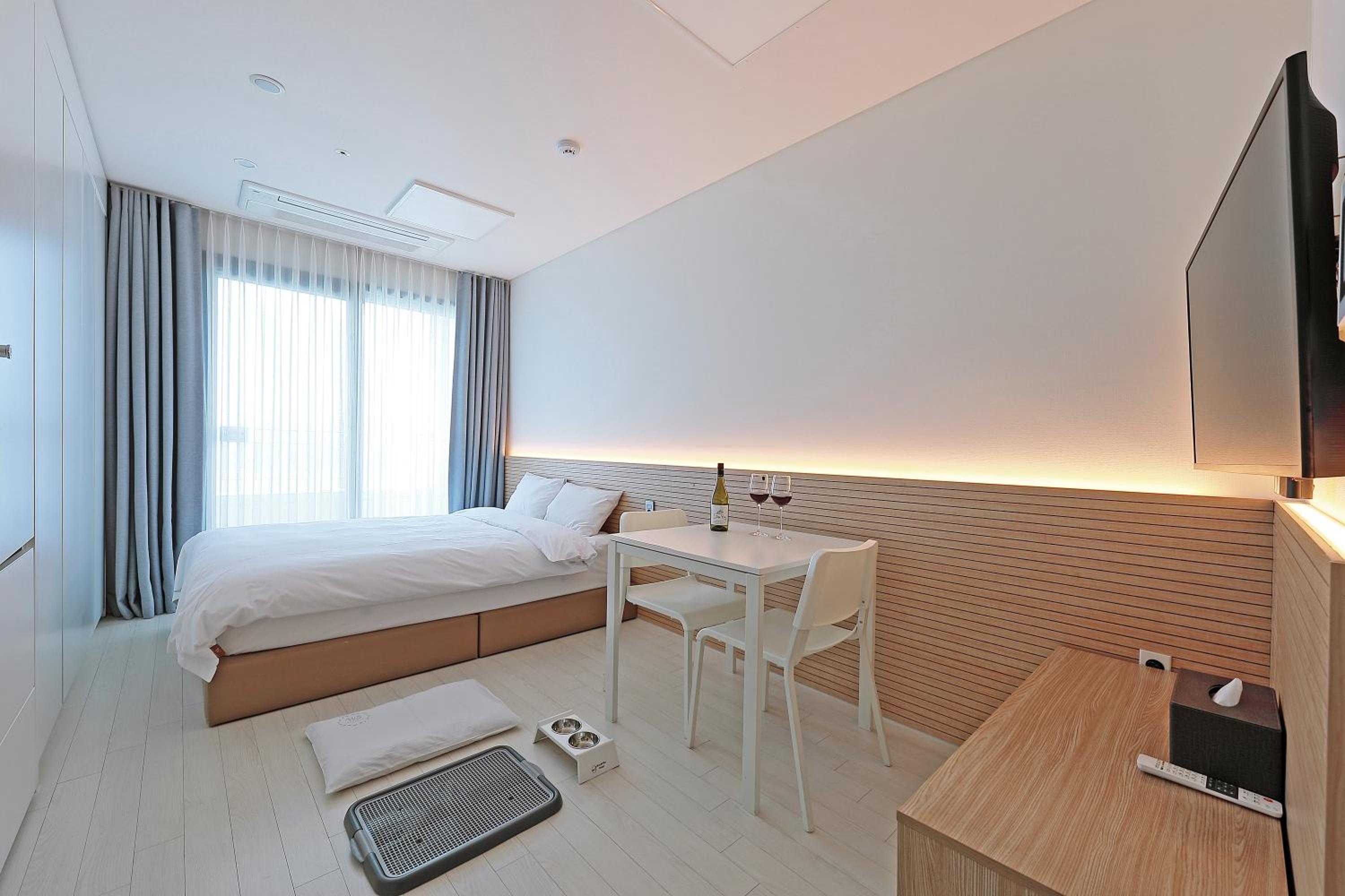 Double Room - Pet Friendly - Photo 2