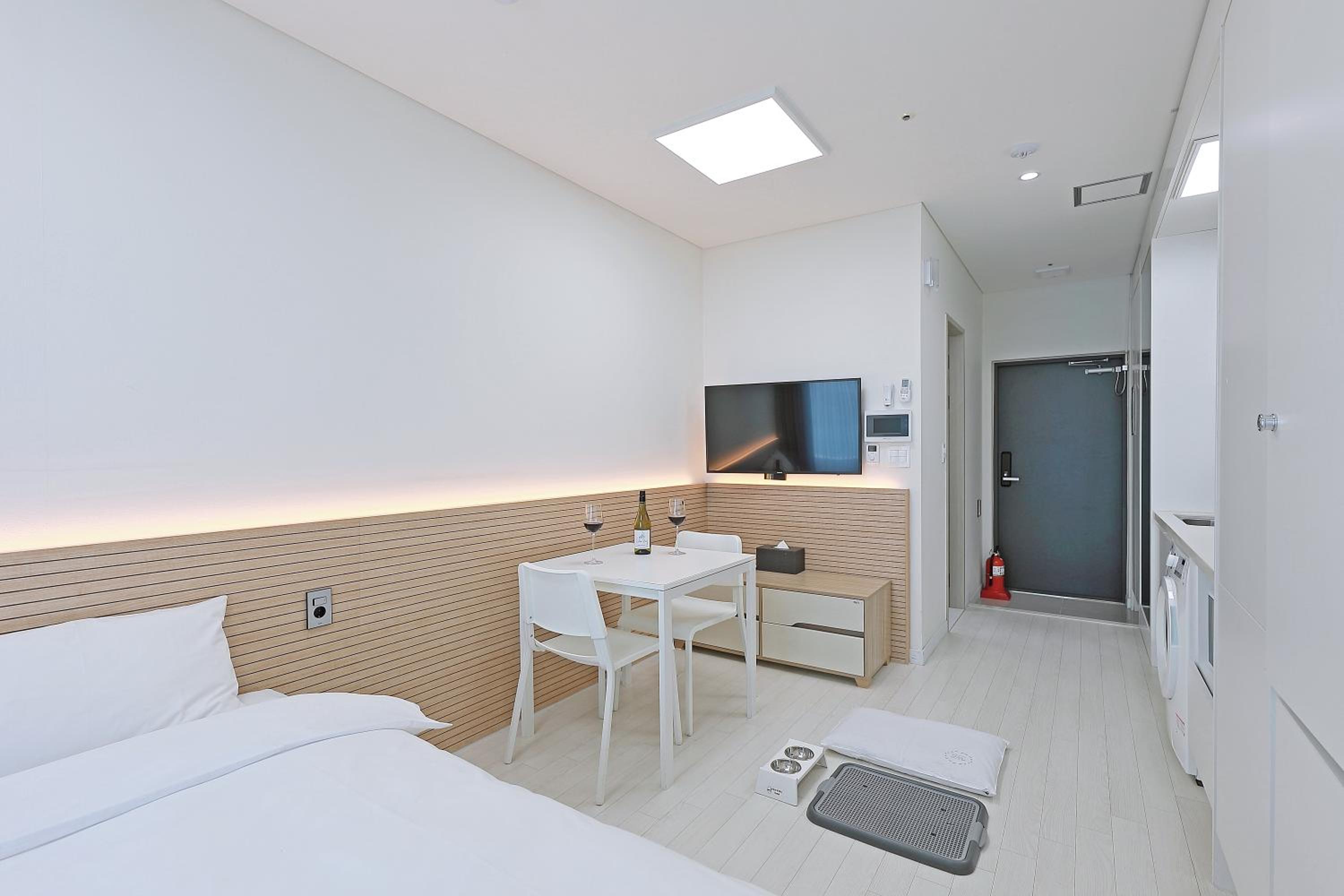 Double Room - Pet Friendly - Photo 10