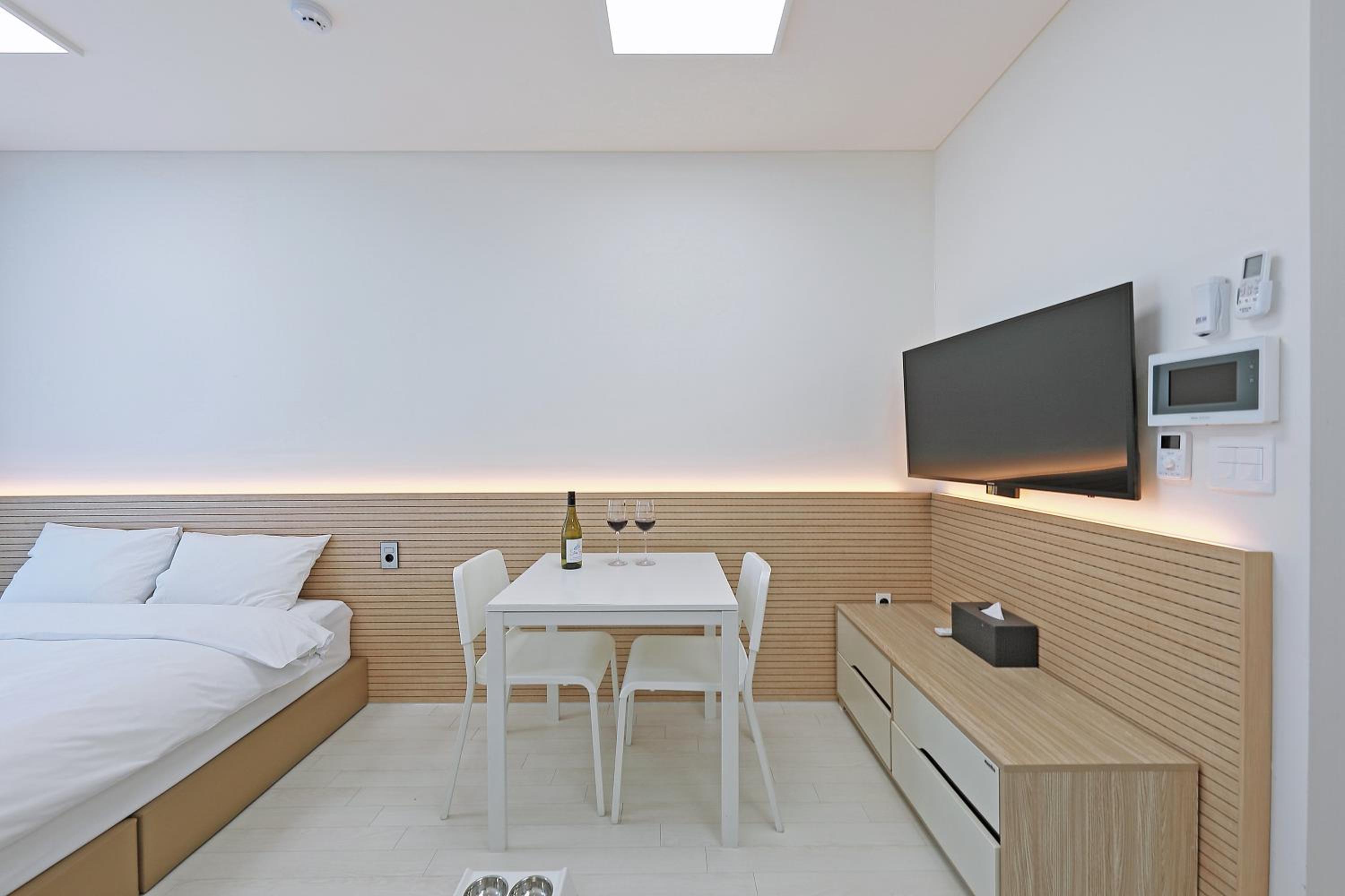 Double Room - Pet Friendly - Photo 6