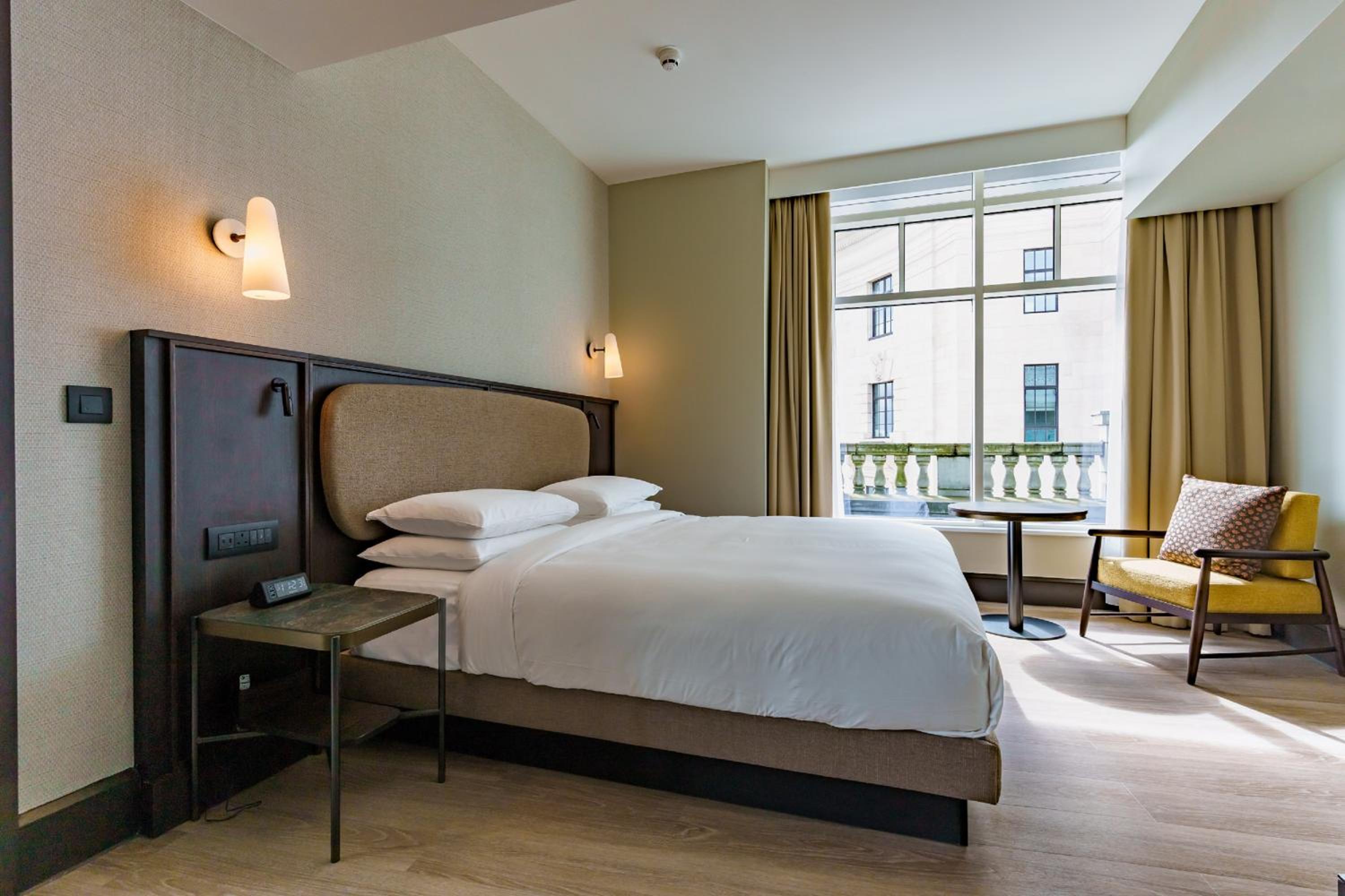 Executive Suite with City View