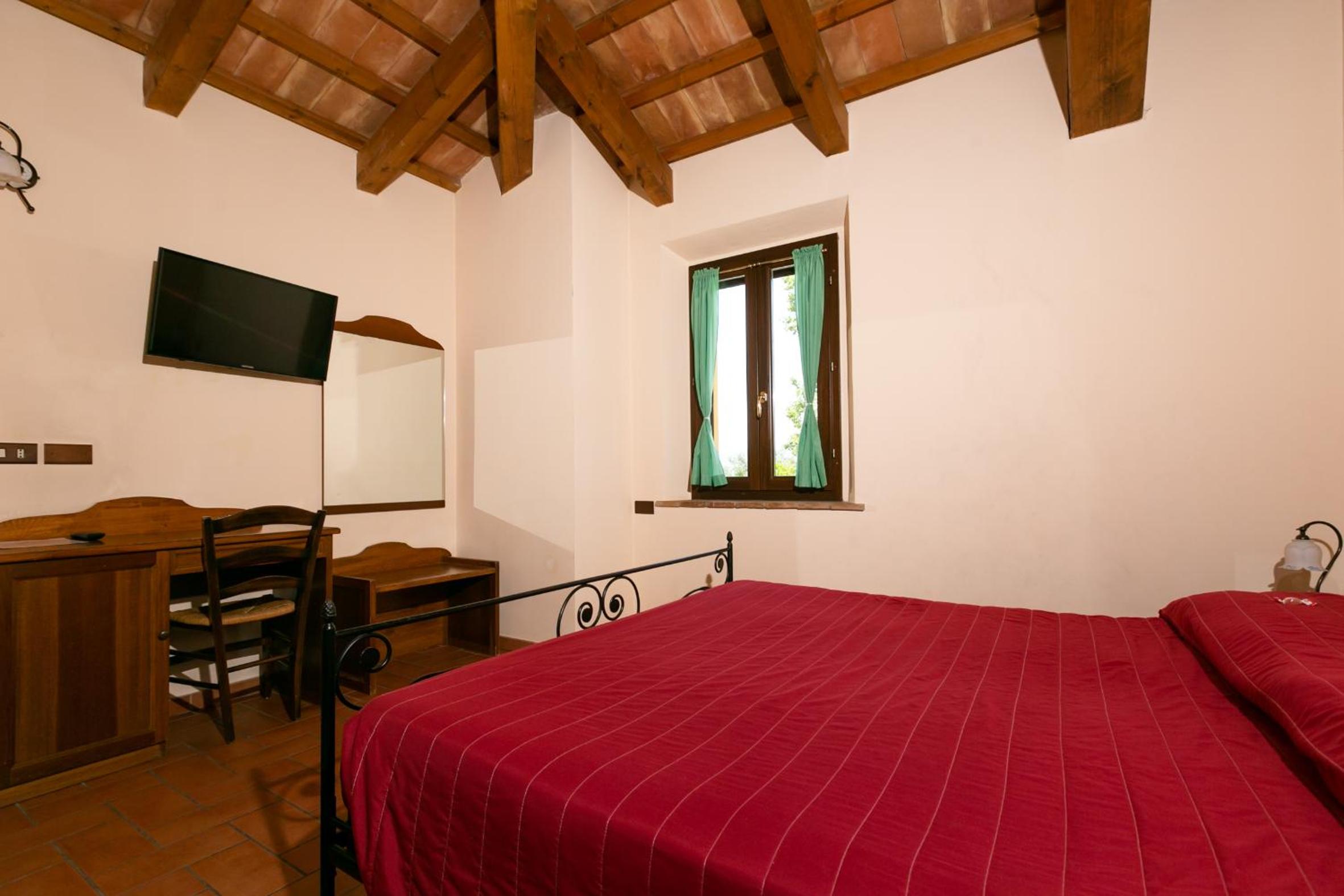 Deluxe Family Room - Photo 7